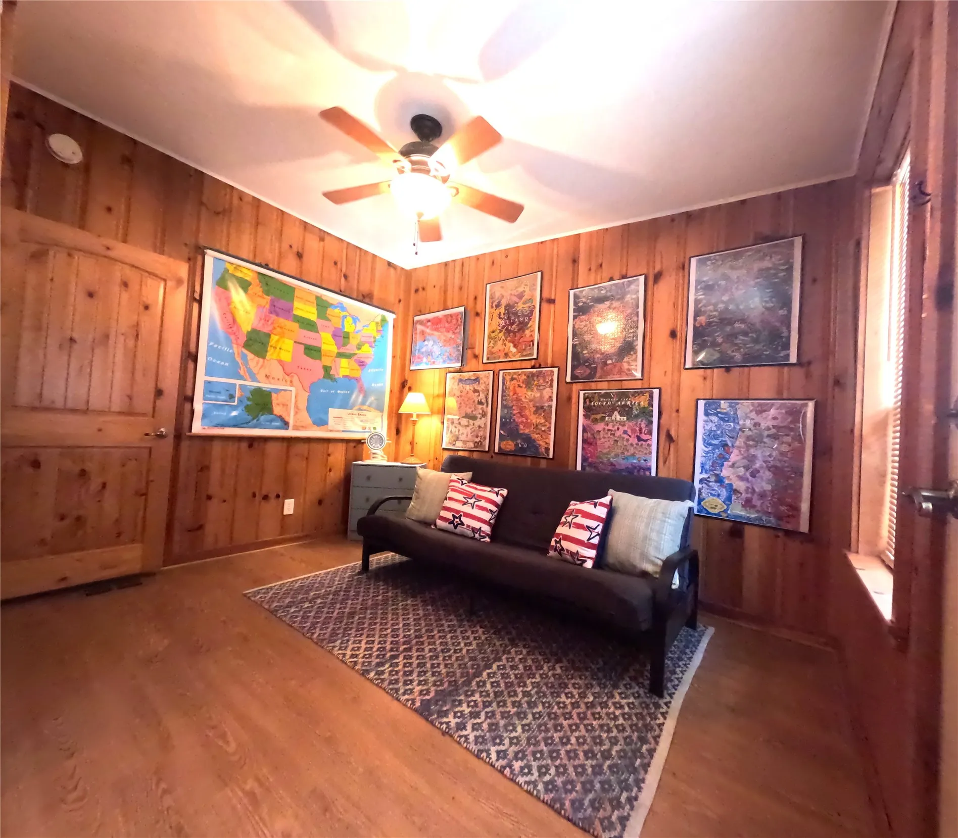 Single Family Residence For Sale in Parker County , 130 Marina View Court, Weatherford, Texas 76087, 2 Bedroom, 1 Bathroom, Garage spaces, 805 Sqft, built in 2008, Price $384,900, mls#21309336, Real Estate Agent in Weatherford, Homes For Sale in Parker county, Homes For Sale in Weatherford, Realtor in Weatherford Texas, Real Estate Brokerage Independent Realty Texas, Luminita Cordes Realtor