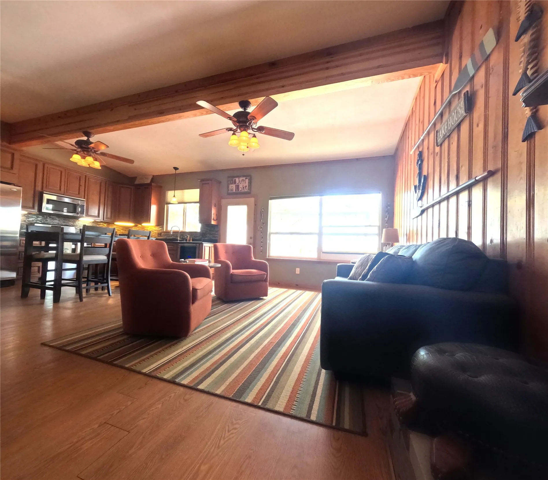 Single Family Residence For Sale in Parker County , 130 Marina View Court, Weatherford, Texas 76087, 2 Bedroom, 1 Bathroom, Garage spaces, 805 Sqft, built in 2008, Price $384,900, mls#21309336, Real Estate Agent in Weatherford, Homes For Sale in Parker county, Homes For Sale in Weatherford, Realtor in Weatherford Texas, Real Estate Brokerage Independent Realty Texas, Luminita Cordes Realtor