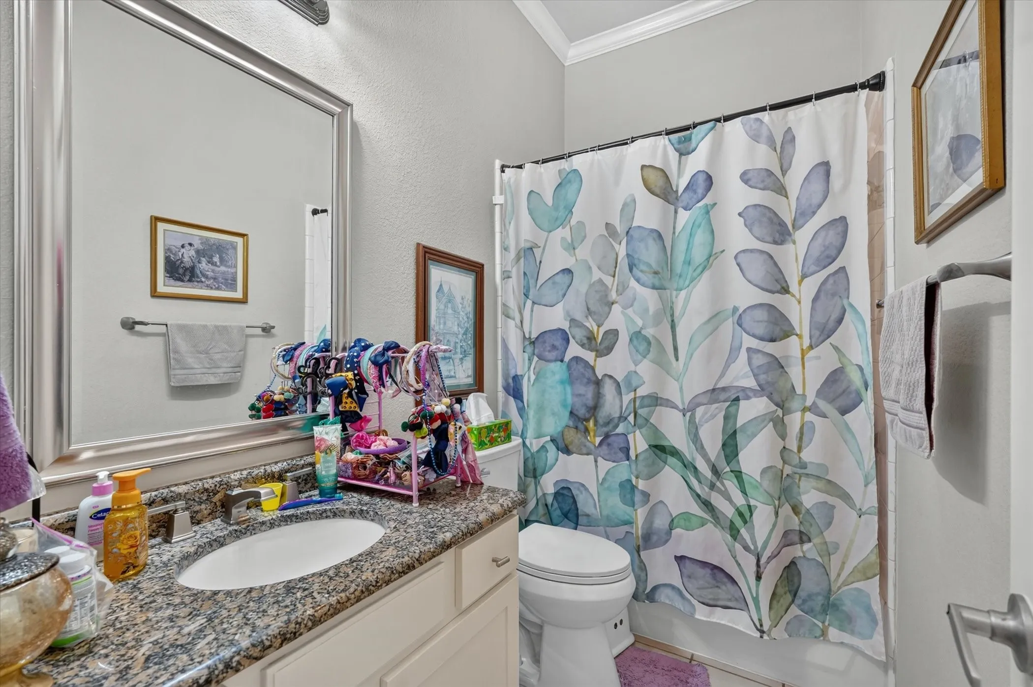 Single Family Residence For Sale in Denton County , 1008 Bell Manor Drive, Savannah, Texas 76227, 3 Bedroom, 2 Bathroom, 2 Garage spaces, 1,887 Sqft, built in 2005, mls#21308816, Real Estate Agent in Savannah, Homes For Sale in Denton county, Homes For Sale in Savannah, Realtor in Savannah Texas, Real Estate Brokerage Independent Realty Texas, Luminita Cordes Realtor
