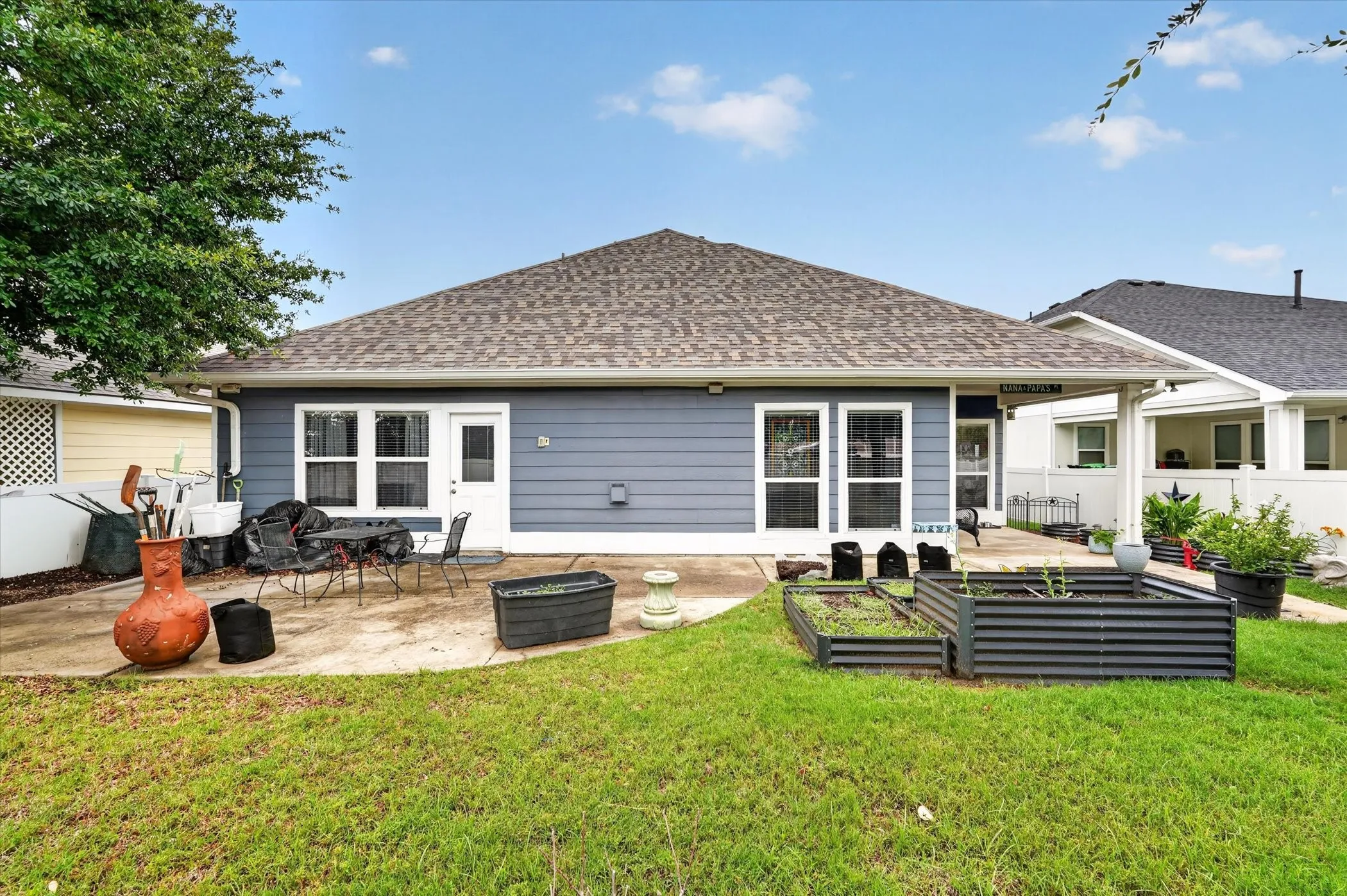 Single Family Residence For Sale in Denton County , 1008 Bell Manor Drive, Savannah, Texas 76227, 3 Bedroom, 2 Bathroom, 2 Garage spaces, 1,887 Sqft, built in 2005, mls#21308816, Real Estate Agent in Savannah, Homes For Sale in Denton county, Homes For Sale in Savannah, Realtor in Savannah Texas, Real Estate Brokerage Independent Realty Texas, Luminita Cordes Realtor