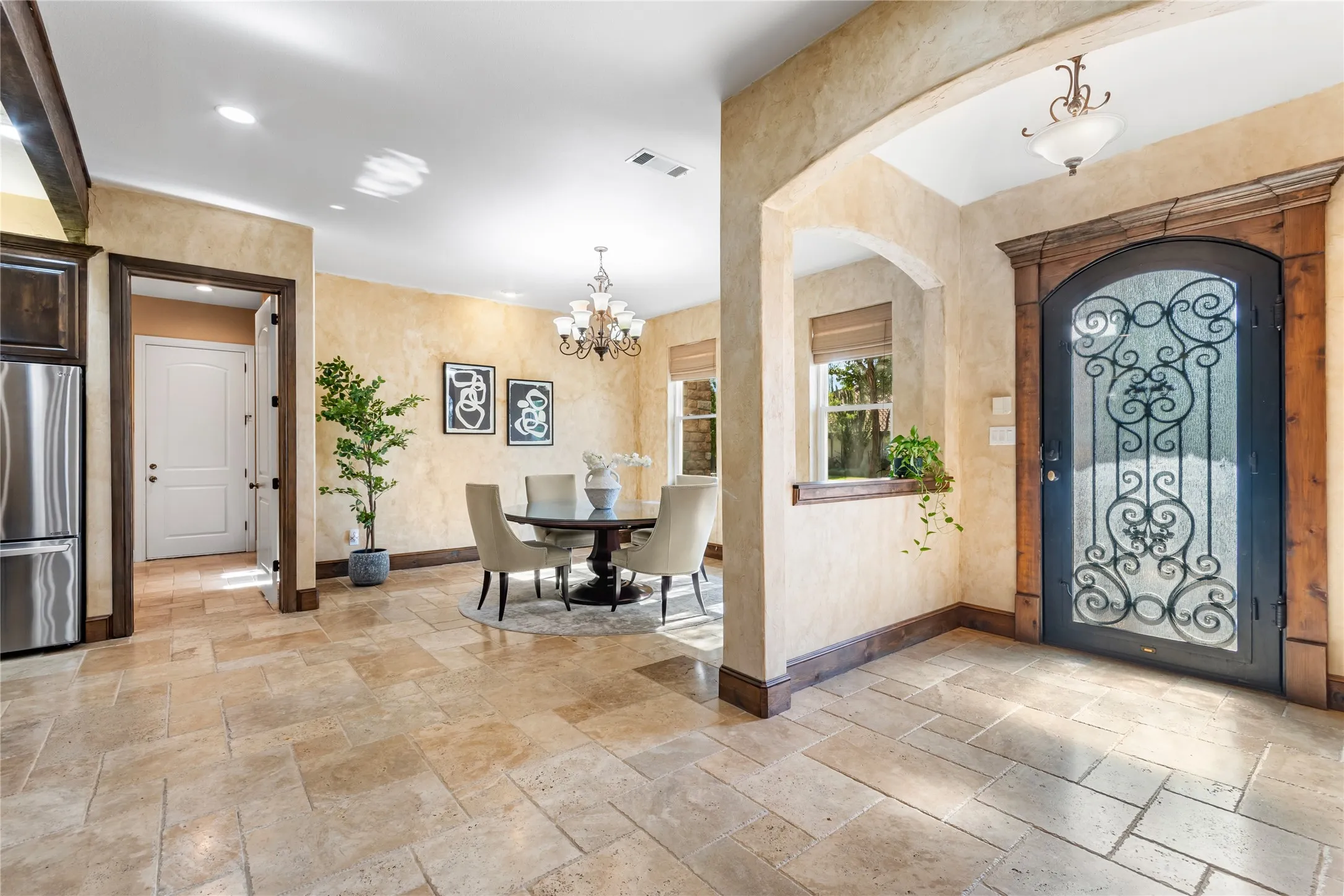 Single Family Residence For Sale in Denton County , 4921 Dogwood Street, Flower Mound, Texas 75028, 3 Bedroom, 3 Bathroom, 2 Garage spaces, 3,004 Sqft, built in 2009, Price $689,900, mls#21291040, Real Estate Agent in Flower Mound, Homes For Sale in Denton county, Homes For Sale in Flower Mound, Realtor in Flower Mound Texas, Real Estate Brokerage Independent Realty Texas, Luminita Cordes Realtor