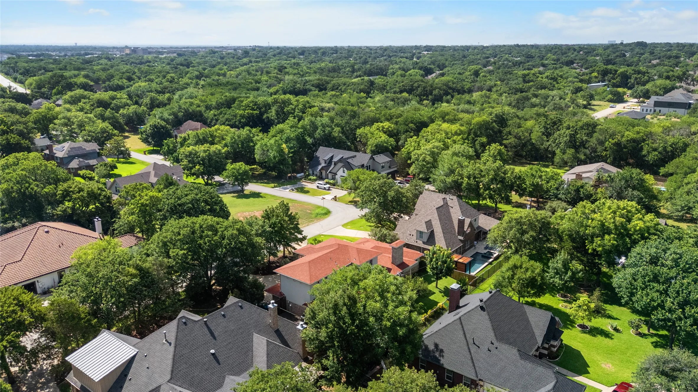 Single Family Residence For Sale in Denton County , 4921 Dogwood Street, Flower Mound, Texas 75028, 3 Bedroom, 3 Bathroom, 2 Garage spaces, 3,004 Sqft, built in 2009, Price $689,900, mls#21291040, Real Estate Agent in Flower Mound, Homes For Sale in Denton county, Homes For Sale in Flower Mound, Realtor in Flower Mound Texas, Real Estate Brokerage Independent Realty Texas, Luminita Cordes Realtor