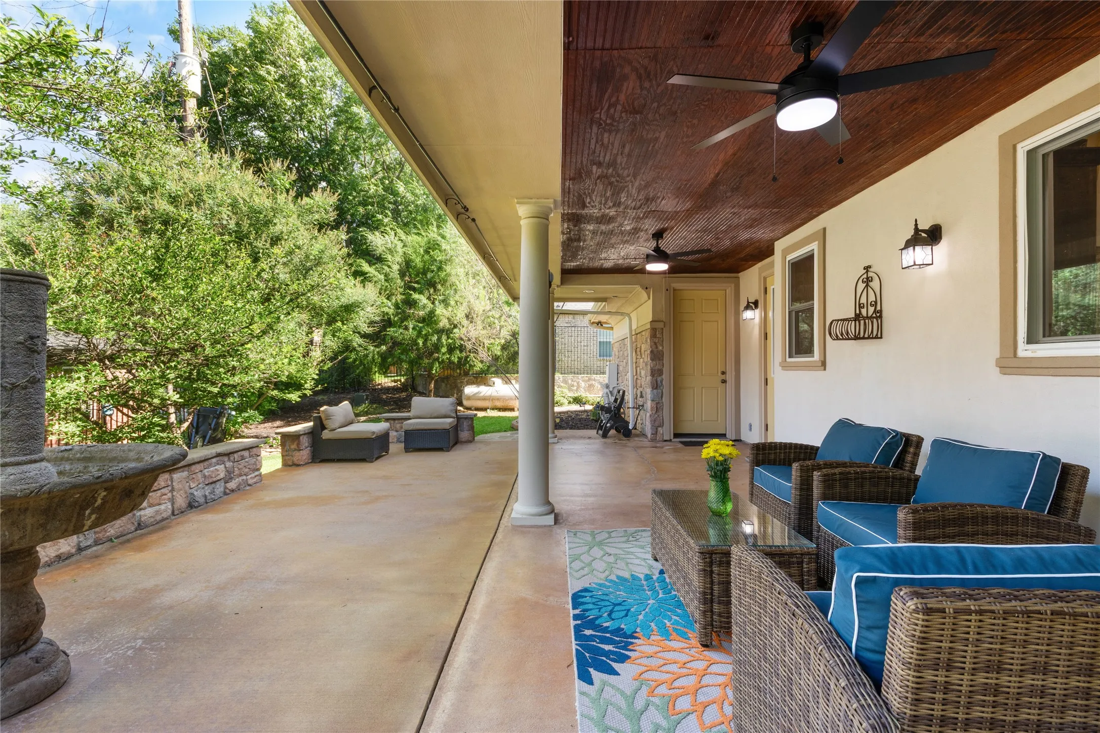 Single Family Residence For Sale in Denton County , 4921 Dogwood Street, Flower Mound, Texas 75028, 3 Bedroom, 3 Bathroom, 2 Garage spaces, 3,004 Sqft, built in 2009, Price $689,900, mls#21291040, Real Estate Agent in Flower Mound, Homes For Sale in Denton county, Homes For Sale in Flower Mound, Realtor in Flower Mound Texas, Real Estate Brokerage Independent Realty Texas, Luminita Cordes Realtor