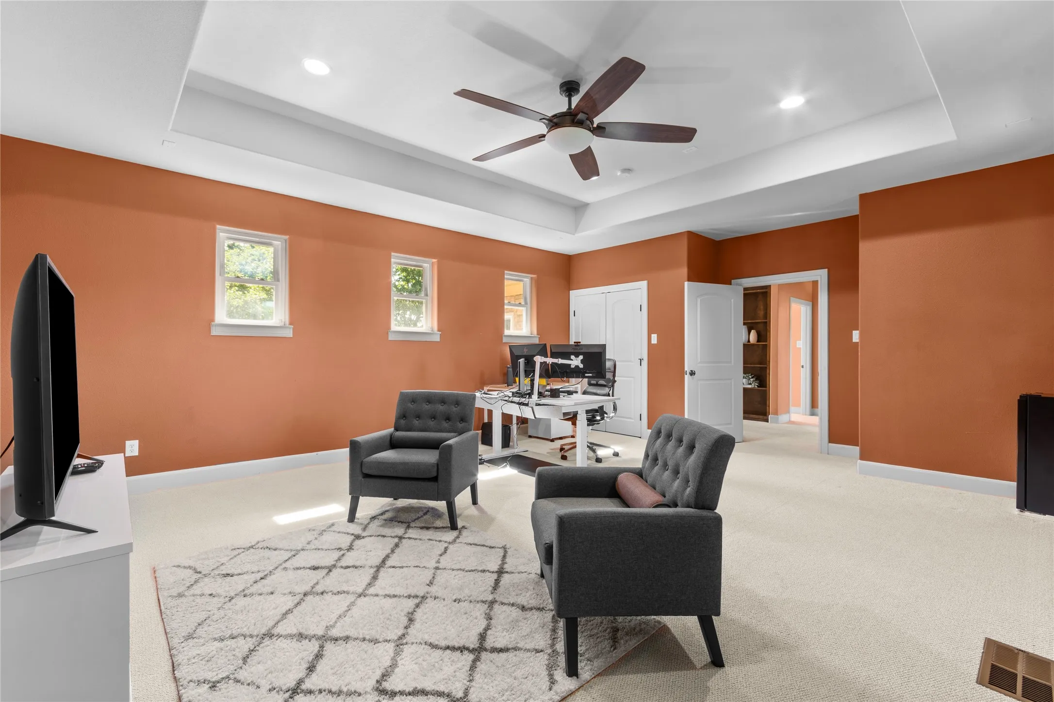 Single Family Residence For Sale in Denton County , 4921 Dogwood Street, Flower Mound, Texas 75028, 3 Bedroom, 3 Bathroom, 2 Garage spaces, 3,004 Sqft, built in 2009, Price $689,900, mls#21291040, Real Estate Agent in Flower Mound, Homes For Sale in Denton county, Homes For Sale in Flower Mound, Realtor in Flower Mound Texas, Real Estate Brokerage Independent Realty Texas, Luminita Cordes Realtor