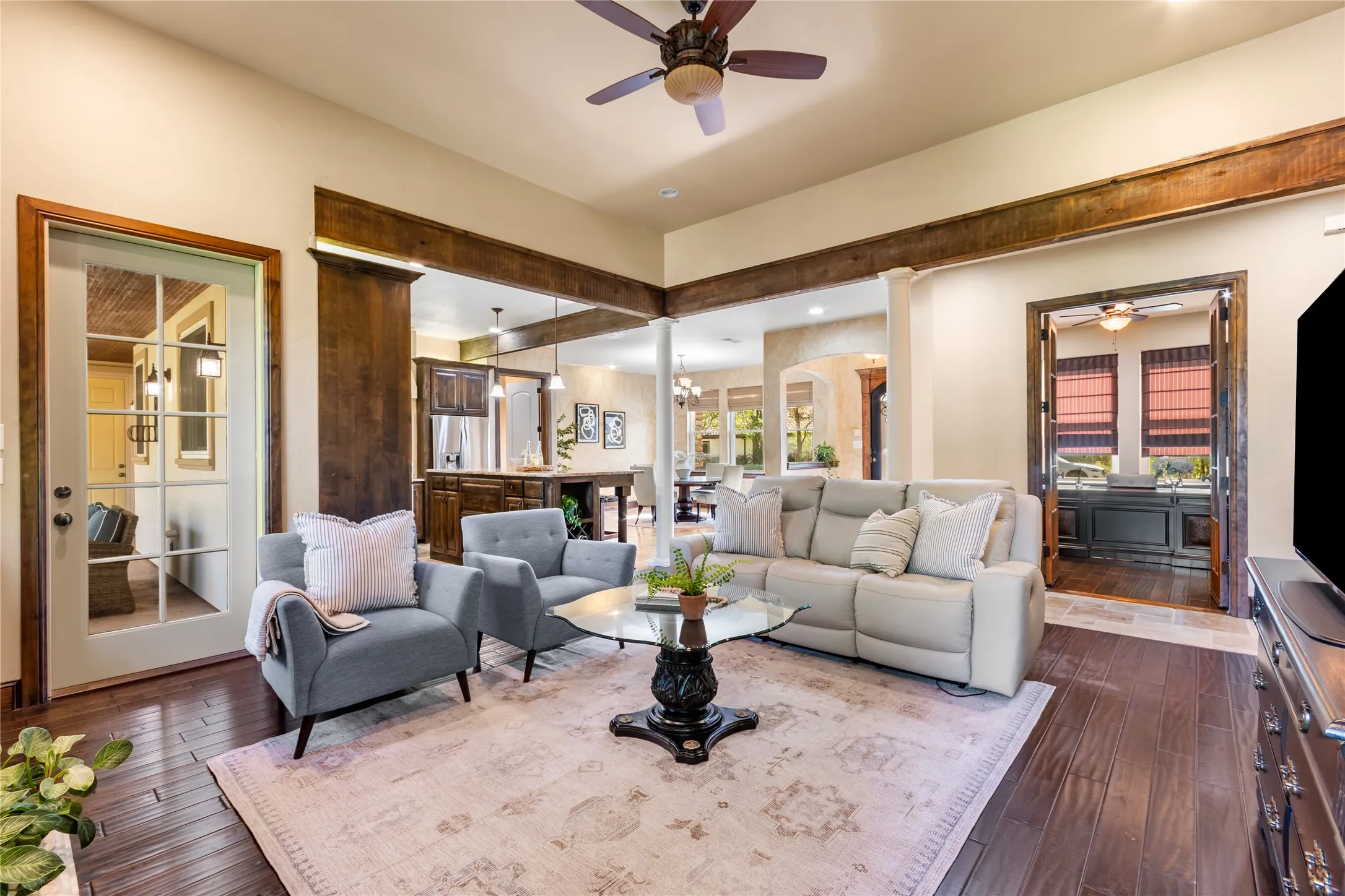 Single Family Residence For Sale in Denton County , 4921 Dogwood Street, Flower Mound, Texas 75028, 3 Bedroom, 3 Bathroom, 2 Garage spaces, 3,004 Sqft, built in 2009, Price $689,900, mls#21291040, Real Estate Agent in Flower Mound, Homes For Sale in Denton county, Homes For Sale in Flower Mound, Realtor in Flower Mound Texas, Real Estate Brokerage Independent Realty Texas, Luminita Cordes Realtor