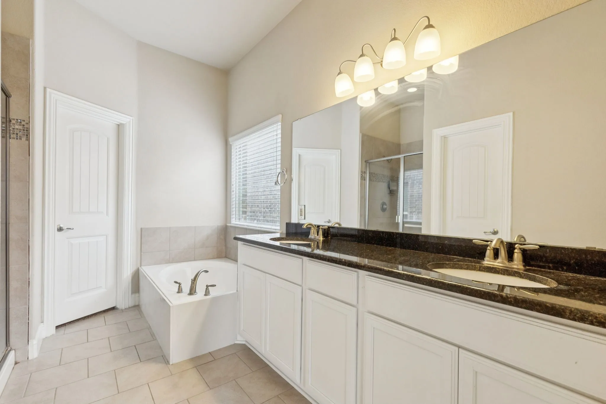 Single Family Residence For Rent in Denton County , 4112 Wavertree Road, Frisco, Texas 75036, 3 Bedroom, 2 Bathroom, 2 Garage spaces, 2,033 Sqft, built in 2016, mls#21308711, Real Estate Agent in Frisco, Homes For Rent in Denton county, Homes For Rent in Frisco, Realtor in Frisco Texas, Real Estate Brokerage Independent Realty Texas, Luminita Cordes Realtor