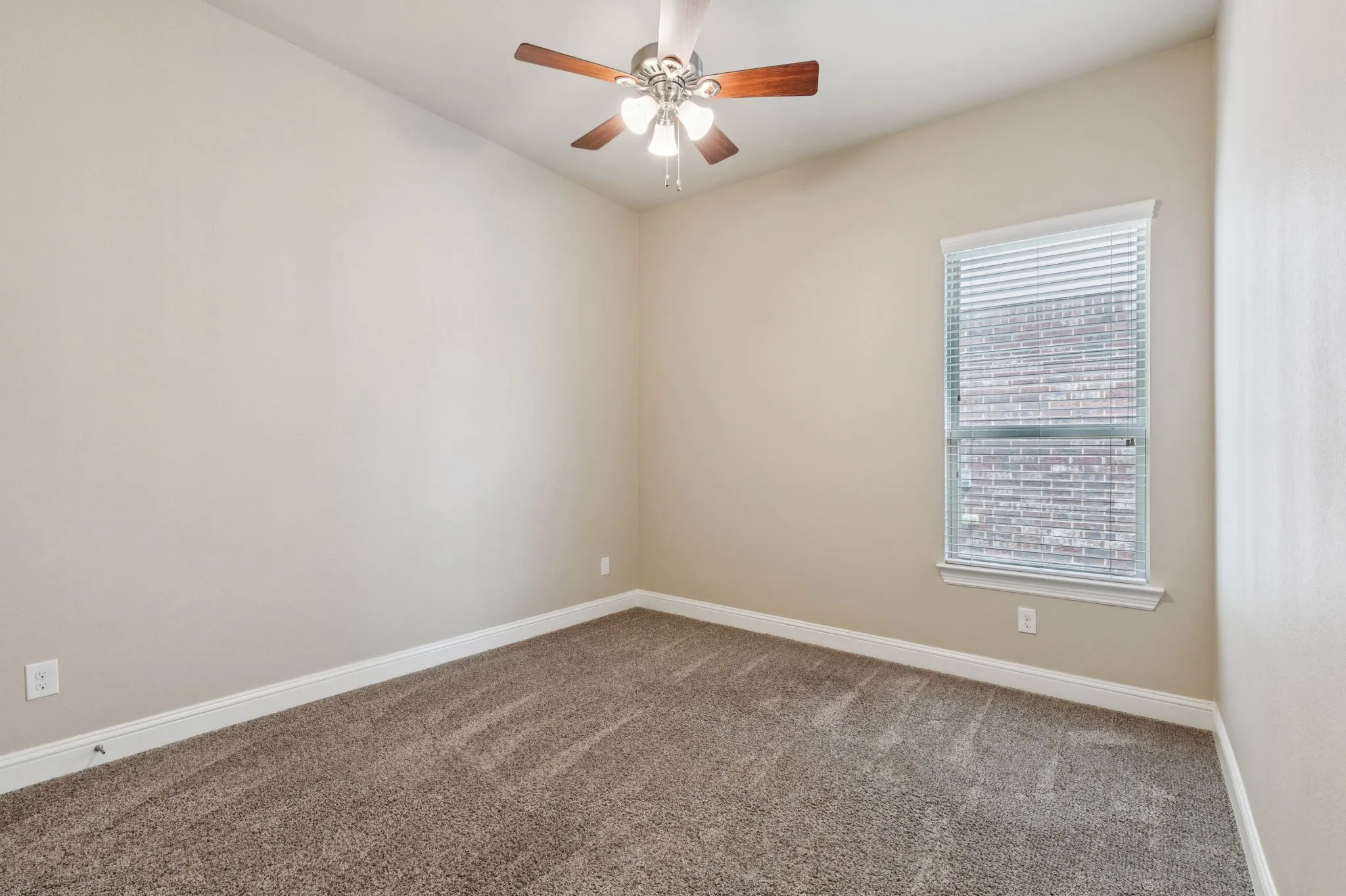 Single Family Residence For Rent in Denton County , 4112 Wavertree Road, Frisco, Texas 75036, 3 Bedroom, 2 Bathroom, 2 Garage spaces, 2,033 Sqft, built in 2016, mls#21308711, Real Estate Agent in Frisco, Homes For Rent in Denton county, Homes For Rent in Frisco, Realtor in Frisco Texas, Real Estate Brokerage Independent Realty Texas, Luminita Cordes Realtor