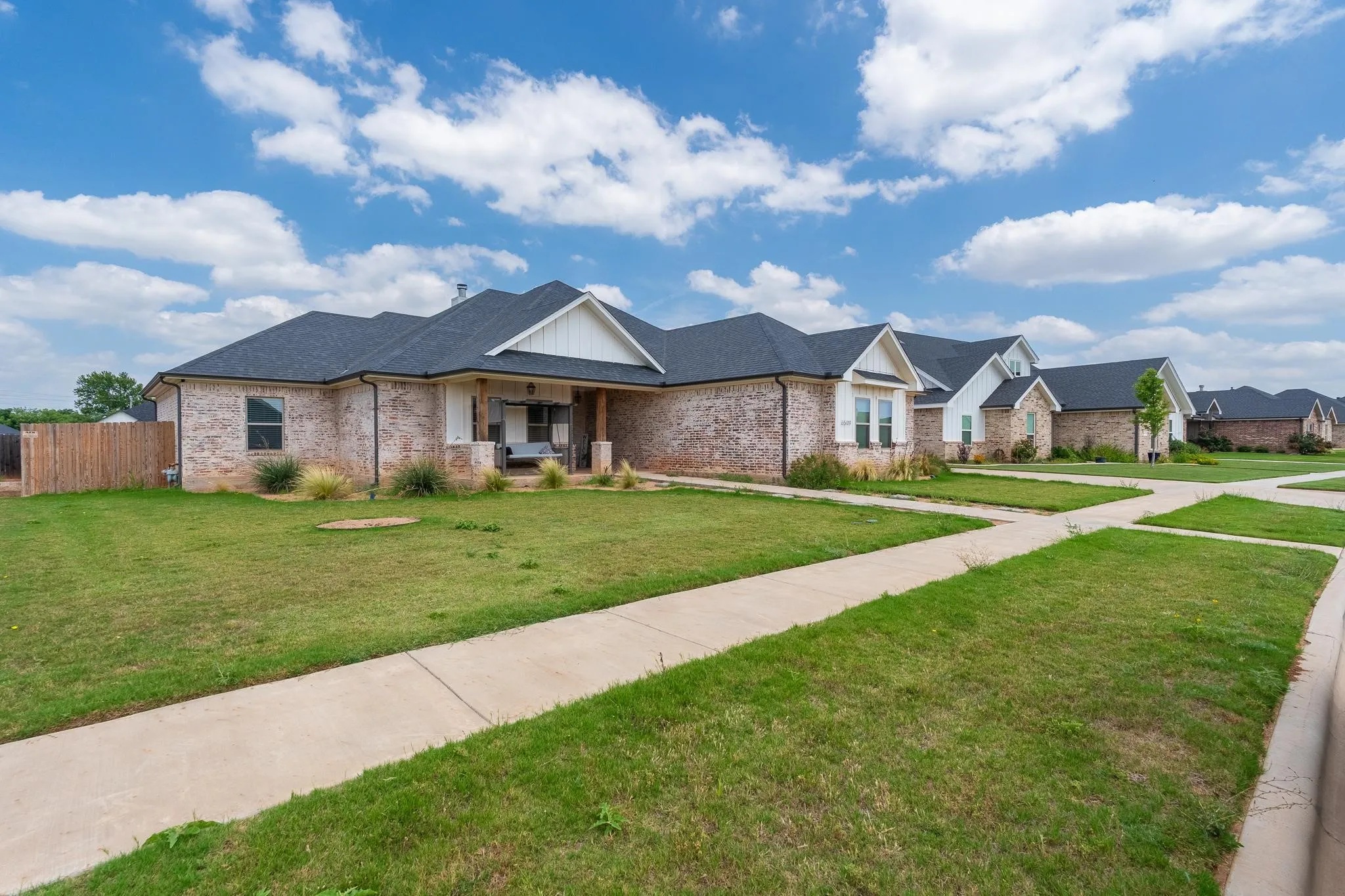 Single Family Residence For Sale in Taylor County , 6509 Red Yucca Road, Abilene, Texas 79606, 4 Bedroom, 3 Bathroom, 2 Garage spaces, 2,371 Sqft, built in 2019, mls#21309854, Real Estate Agent in Abilene, Homes For Sale in Taylor county, Homes For Sale in Abilene, Realtor in Abilene Texas, Real Estate Brokerage Independent Realty Texas, Luminita Cordes Realtor
