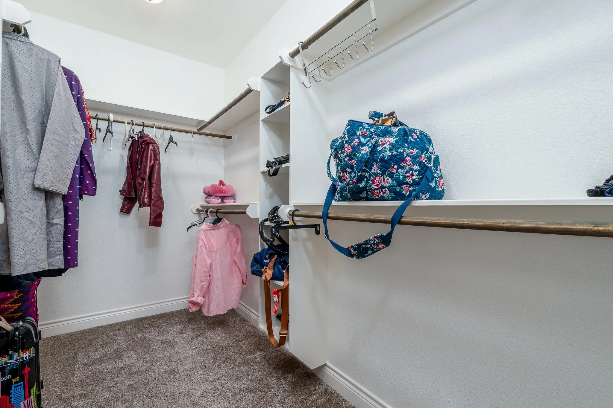 Single Family Residence For Sale in Taylor County , 6509 Red Yucca Road, Abilene, Texas 79606, 4 Bedroom, 3 Bathroom, 2 Garage spaces, 2,371 Sqft, built in 2019, mls#21309854, Real Estate Agent in Abilene, Homes For Sale in Taylor county, Homes For Sale in Abilene, Realtor in Abilene Texas, Real Estate Brokerage Independent Realty Texas, Luminita Cordes Realtor
