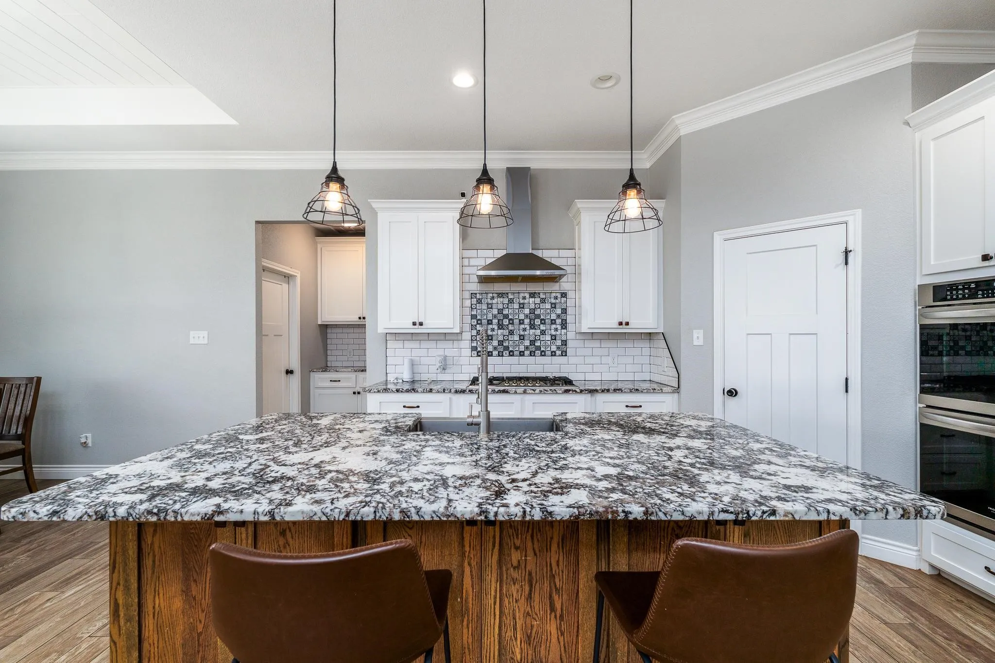 Single Family Residence For Sale in Taylor County , 6509 Red Yucca Road, Abilene, Texas 79606, 4 Bedroom, 3 Bathroom, 2 Garage spaces, 2,371 Sqft, built in 2019, mls#21309854, Real Estate Agent in Abilene, Homes For Sale in Taylor county, Homes For Sale in Abilene, Realtor in Abilene Texas, Real Estate Brokerage Independent Realty Texas, Luminita Cordes Realtor
