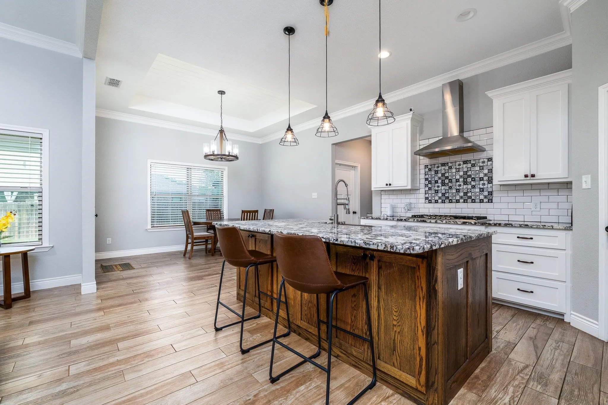 Single Family Residence For Sale in Taylor County , 6509 Red Yucca Road, Abilene, Texas 79606, 4 Bedroom, 3 Bathroom, 2 Garage spaces, 2,371 Sqft, built in 2019, mls#21309854, Real Estate Agent in Abilene, Homes For Sale in Taylor county, Homes For Sale in Abilene, Realtor in Abilene Texas, Real Estate Brokerage Independent Realty Texas, Luminita Cordes Realtor