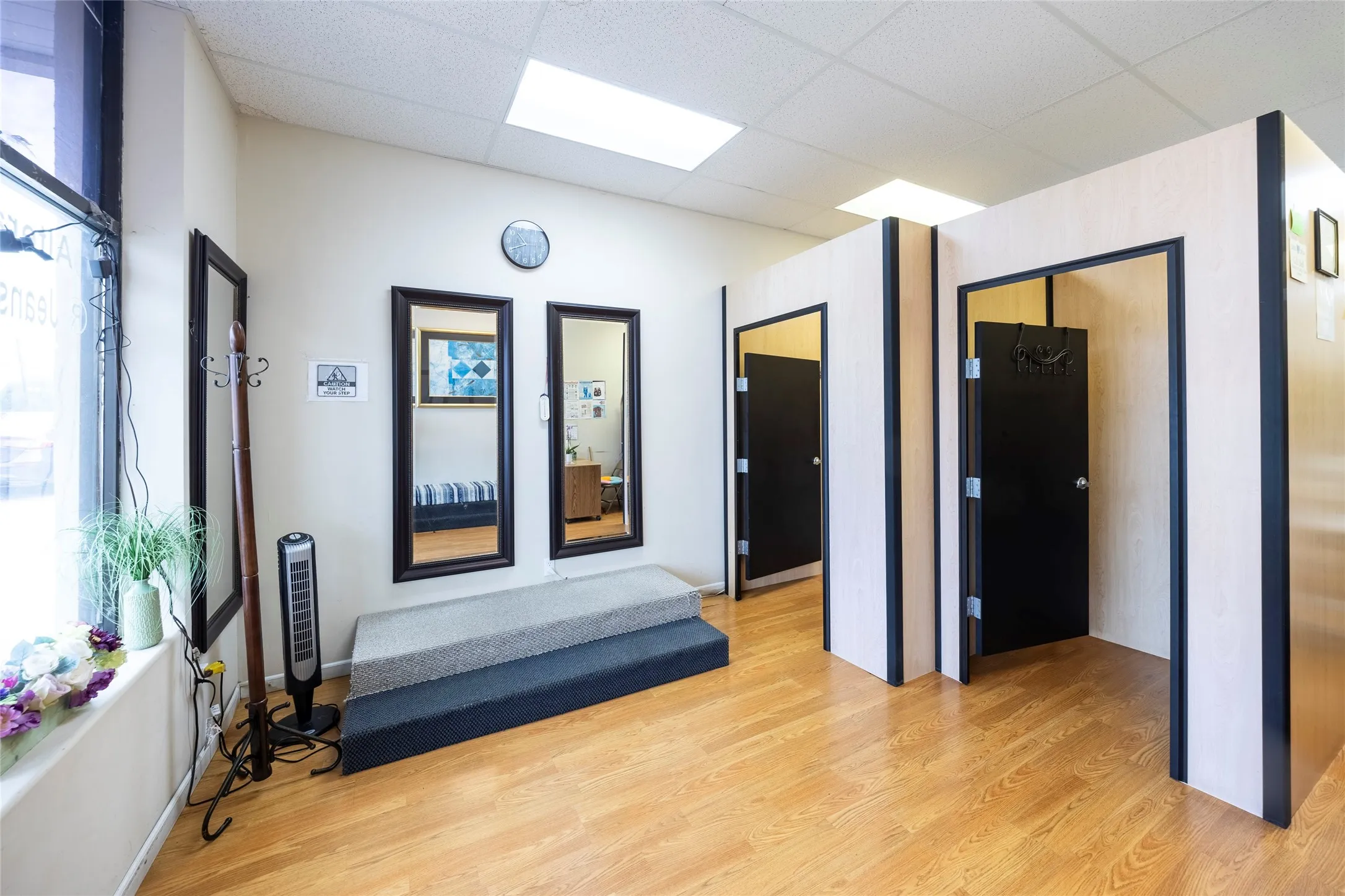 Business For Sale in Tarrant County , 9986 Grapevine Highway, Hurst, Texas 76054, 0, 0, Garage spaces, 0 Sqft, built in 1990, Price $85,000, mls#21274075, Real Estate Agent in Hurst, Homes For Sale in Tarrant county, Homes For Sale in Hurst, Realtor in Hurst Texas, Real Estate Brokerage Independent Realty Texas, Luminita Cordes Realtor