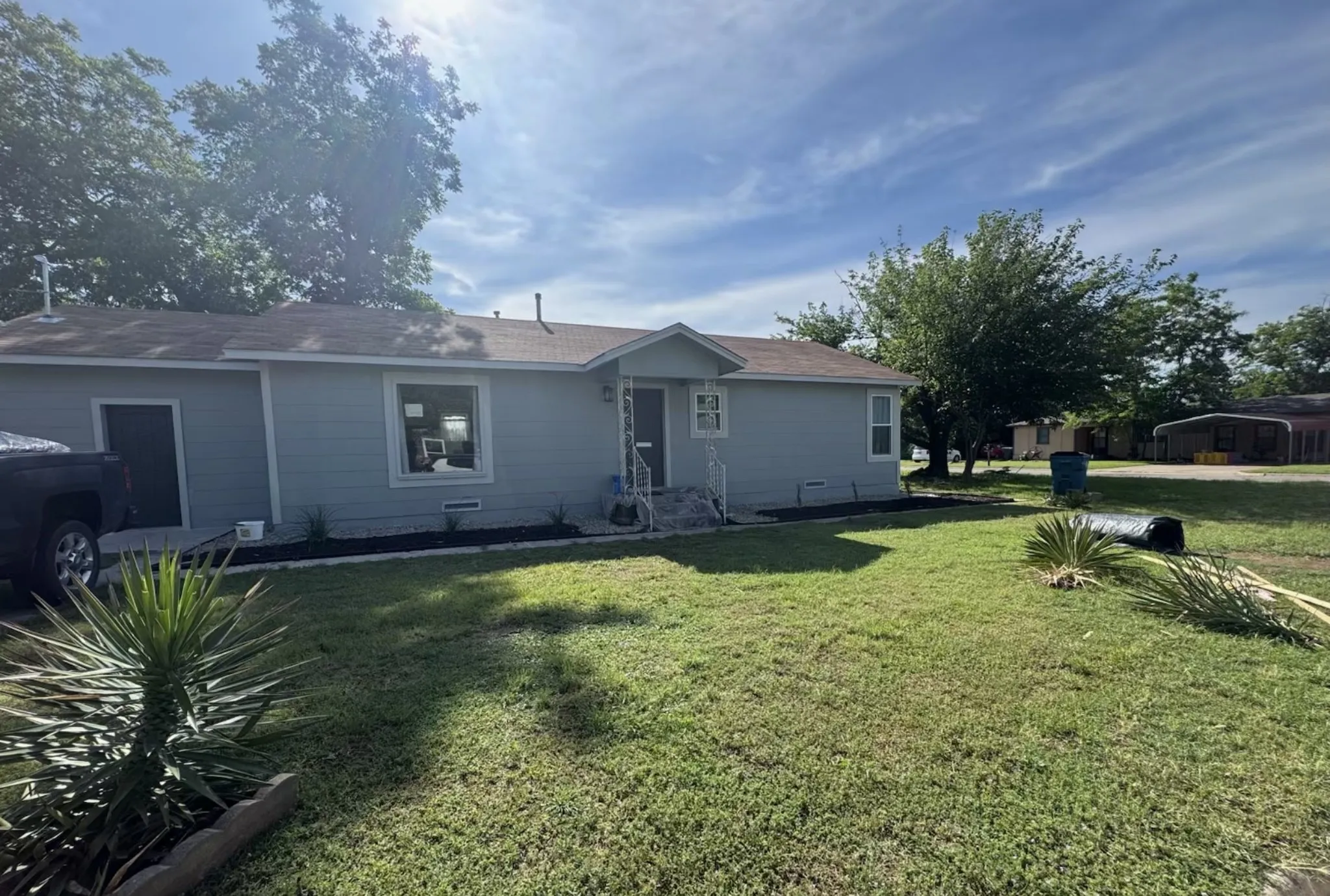 Single Family Residence For Sale in Jack County , 215 S 4th Street, Jacksboro, Texas 76458, 4 Bedroom, 1 Bathroom, Garage spaces, 1,100 Sqft, built in 1940, mls#21309851, Real Estate Agent in Jacksboro, Homes For Sale in Jack county, Homes For Sale in Jacksboro, Realtor in Jacksboro Texas, Real Estate Brokerage Independent Realty Texas, Luminita Cordes Realtor
