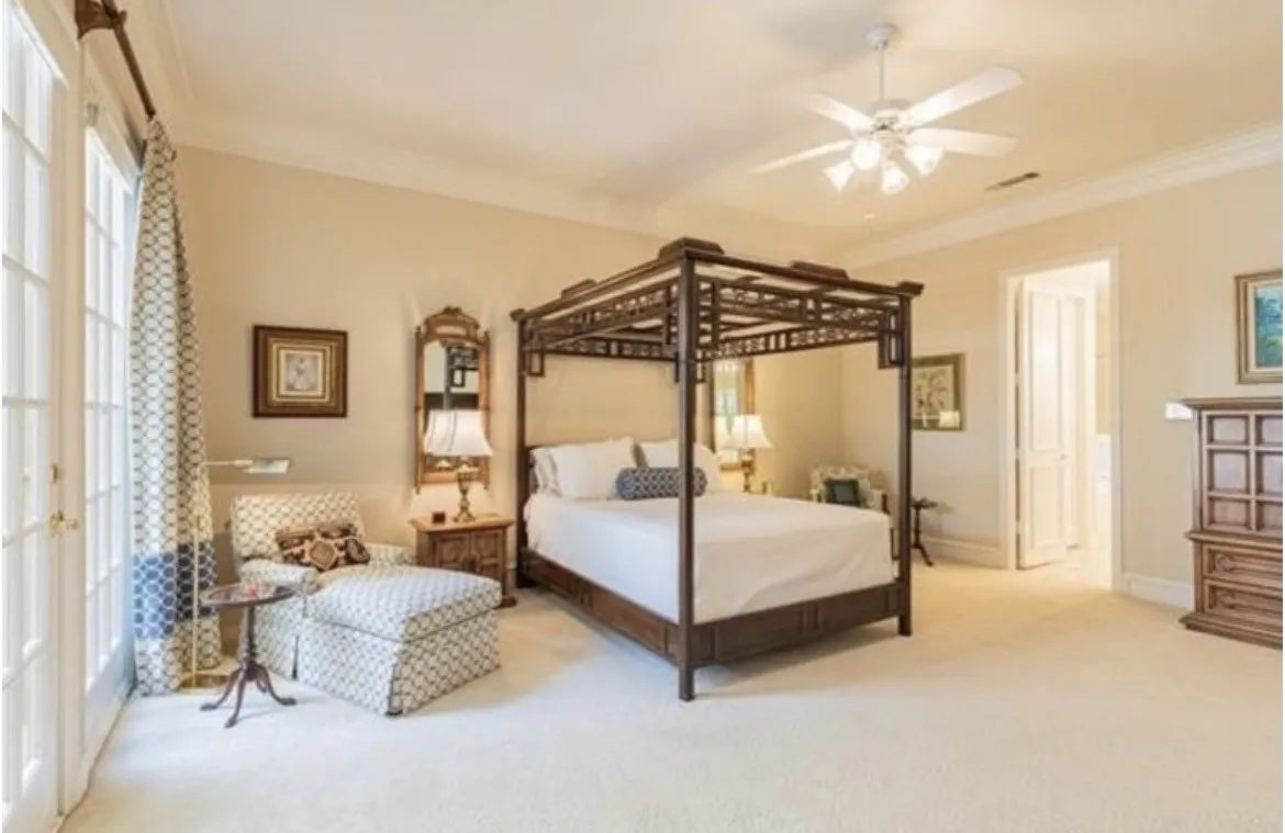 Single Family Residence For Rent in Dallas County , 7985 Caruth Court, Dallas, Texas 75225, 4 Bedroom, 4 Bathroom, 2 Garage spaces, 4,568 Sqft, built in 1994, mls#21309927, Real Estate Agent in Dallas, Homes For Rent in Dallas county, Homes For Rent in Dallas, Realtor in Dallas Texas, Real Estate Brokerage Independent Realty Texas, Luminita Cordes Realtor