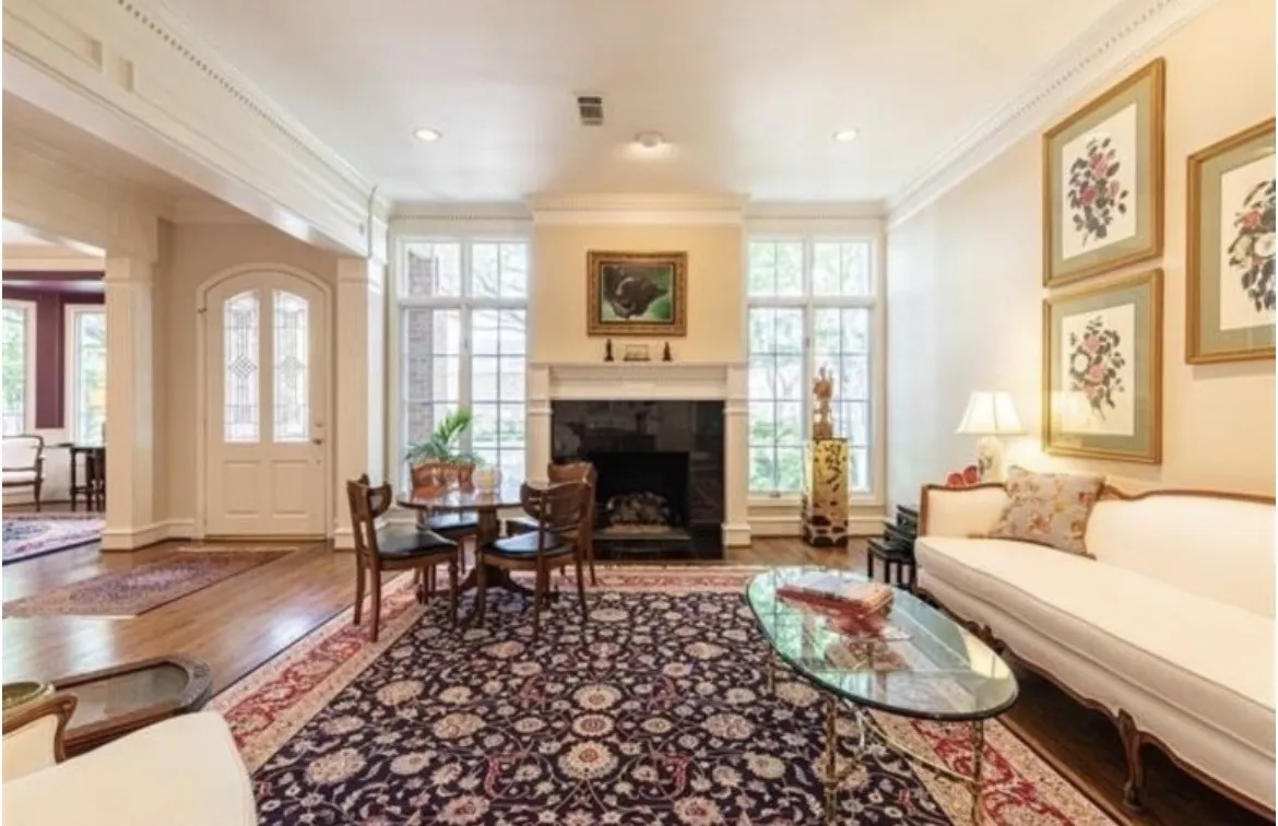 Single Family Residence For Rent in Dallas County , 7985 Caruth Court, Dallas, Texas 75225, 4 Bedroom, 4 Bathroom, 2 Garage spaces, 4,568 Sqft, built in 1994, mls#21309927, Real Estate Agent in Dallas, Homes For Rent in Dallas county, Homes For Rent in Dallas, Realtor in Dallas Texas, Real Estate Brokerage Independent Realty Texas, Luminita Cordes Realtor