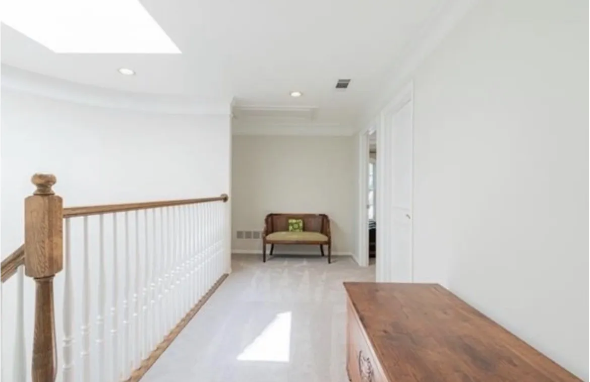 Single Family Residence For Rent in Dallas County , 7985 Caruth Court, Dallas, Texas 75225, 4 Bedroom, 4 Bathroom, 2 Garage spaces, 4,568 Sqft, built in 1994, mls#21309927, Real Estate Agent in Dallas, Homes For Rent in Dallas county, Homes For Rent in Dallas, Realtor in Dallas Texas, Real Estate Brokerage Independent Realty Texas, Luminita Cordes Realtor