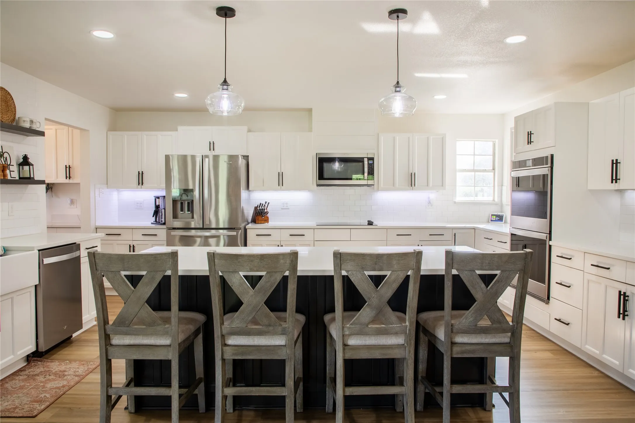 Farm For Sale in Parker County , 1324 Tidwell Road, Weatherford, Texas 76087, 4 Bedroom, 3 Bathroom, 2 Garage spaces, 2,820 Sqft, built in 1995, mls#21308385, Real Estate Agent in Weatherford, Homes For Sale in Parker county, Homes For Sale in Weatherford, Realtor in Weatherford Texas, Real Estate Brokerage Independent Realty Texas, Luminita Cordes Realtor