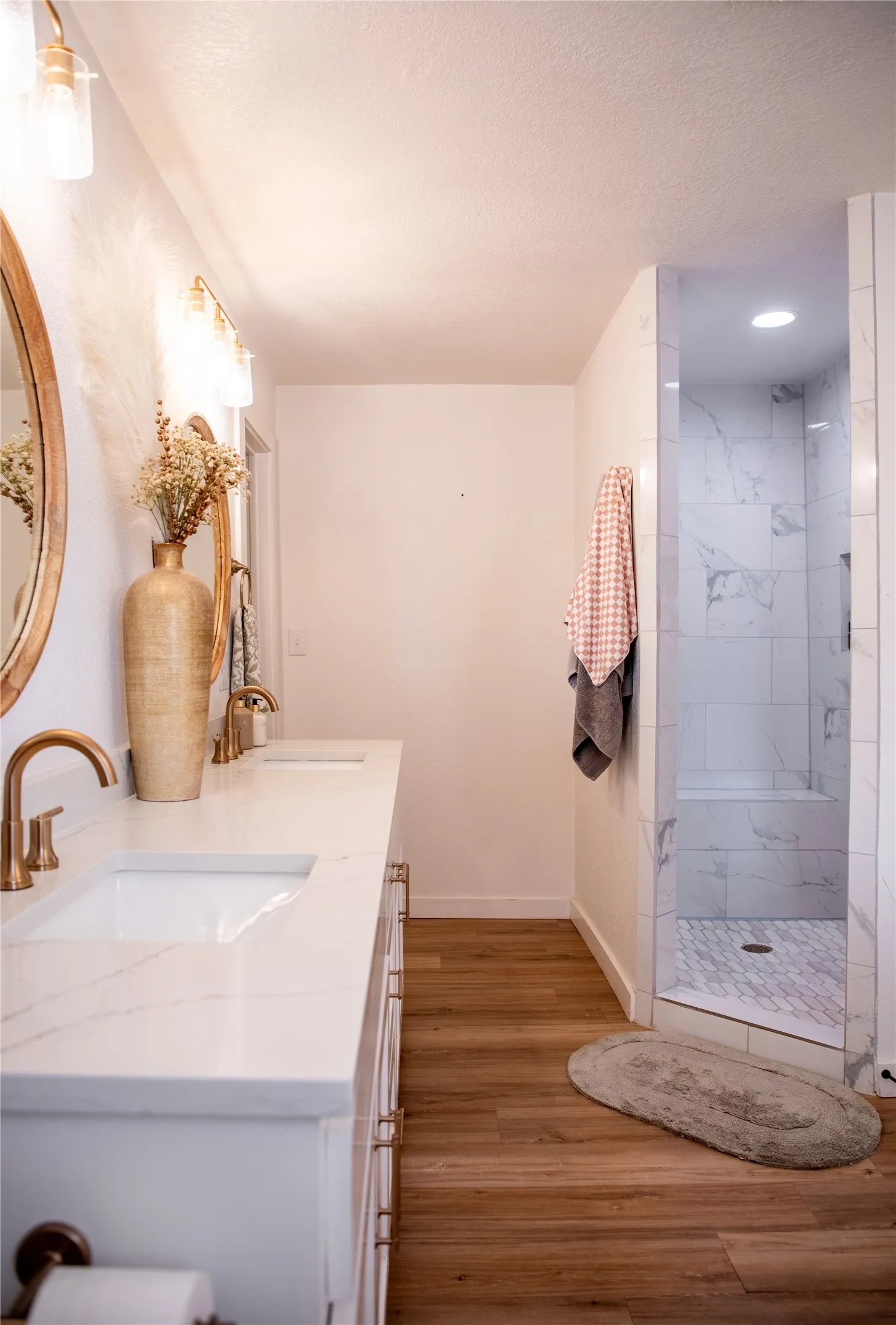 Farm For Sale in Parker County , 1324 Tidwell Road, Weatherford, Texas 76087, 4 Bedroom, 3 Bathroom, 2 Garage spaces, 2,820 Sqft, built in 1995, mls#21308385, Real Estate Agent in Weatherford, Homes For Sale in Parker county, Homes For Sale in Weatherford, Realtor in Weatherford Texas, Real Estate Brokerage Independent Realty Texas, Luminita Cordes Realtor