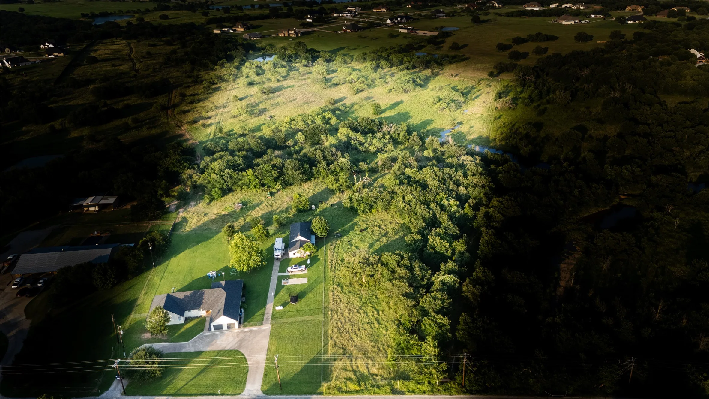 Farm For Sale in Parker County , 1324 Tidwell Road, Weatherford, Texas 76087, 4 Bedroom, 3 Bathroom, 2 Garage spaces, 2,820 Sqft, built in 1995, mls#21308385, Real Estate Agent in Weatherford, Homes For Sale in Parker county, Homes For Sale in Weatherford, Realtor in Weatherford Texas, Real Estate Brokerage Independent Realty Texas, Luminita Cordes Realtor