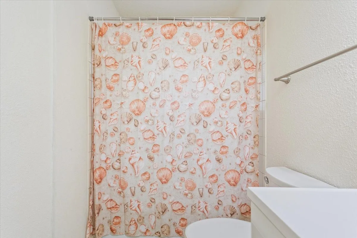 Single Family Residence For Sale in Mc Lennan County , 901 Church Avenue, Waco, Texas 76706, 4 Bedrooms, 2 Bathrooms, Garage spaces, 1,437 Sqft, built in 1972, Price $208,000, mls#21309940, Real Estate Agent in Waco, Homes For Sale in Mc Lennan county, Homes For Sale in Waco, Realtor in Waco Texas, Real Estate Brokerage Independent Realty Texas, Luminita Cordes Realtor