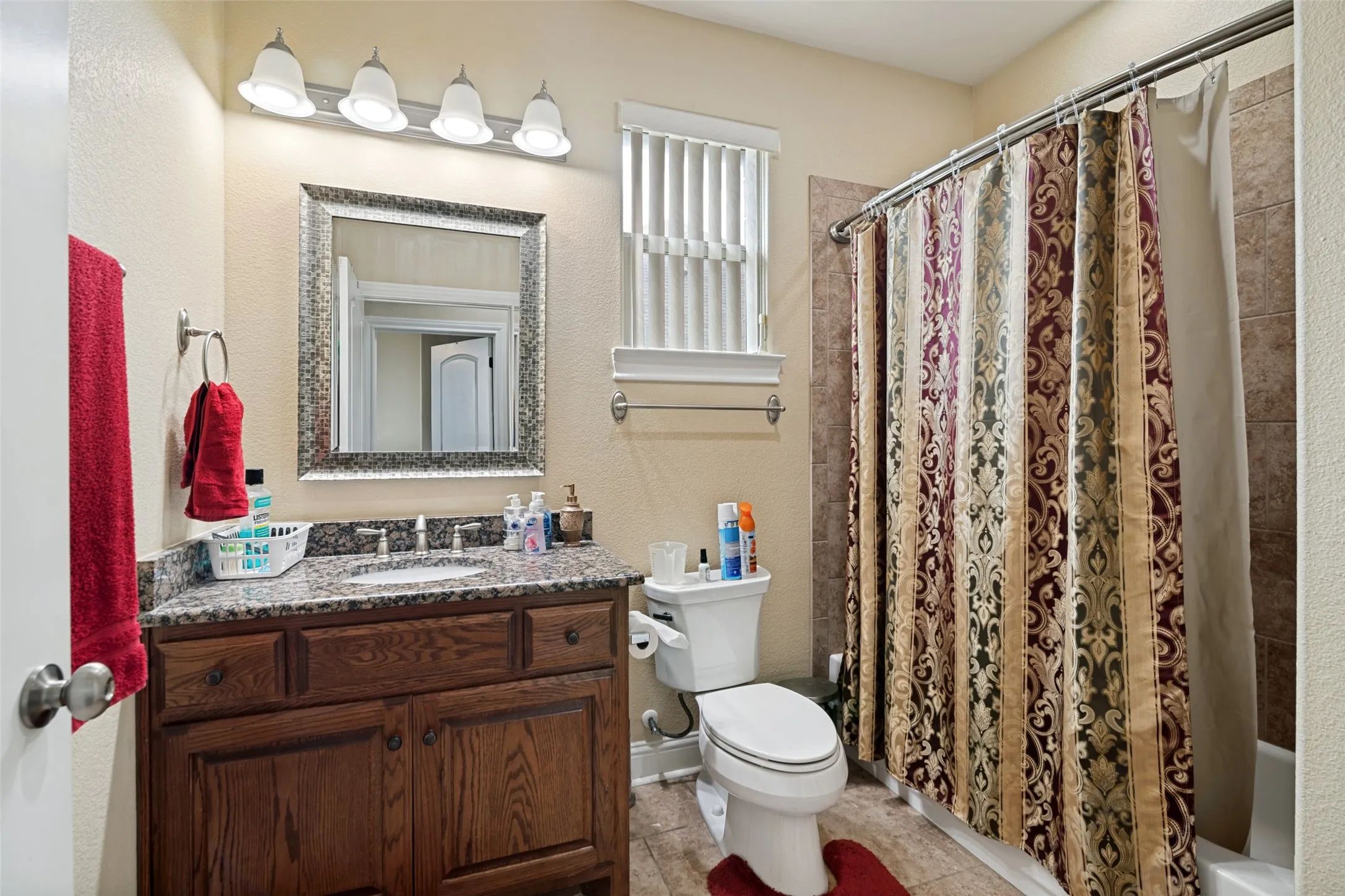 Single Family Residence For Sale in Collin County , 1006 Saint Jude Court, Royse City, Texas 75189, 3 Bedroom, 3 Bathroom, 2 Garage spaces, 2,131 Sqft, built in 2015, mls#21301597, Real Estate Agent in Royse City, Homes For Sale in Collin county, Homes For Sale in Royse City, Realtor in Royse City Texas, Real Estate Brokerage Independent Realty Texas, Luminita Cordes Realtor