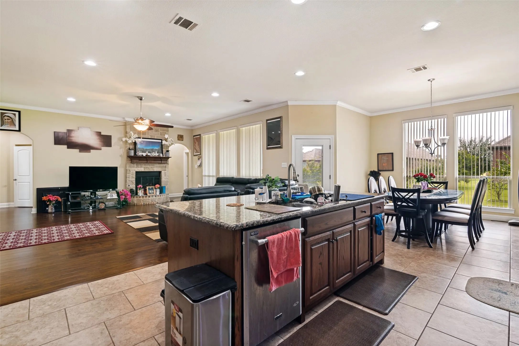 Single Family Residence For Sale in Collin County , 1006 Saint Jude Court, Royse City, Texas 75189, 3 Bedroom, 3 Bathroom, 2 Garage spaces, 2,131 Sqft, built in 2015, mls#21301597, Real Estate Agent in Royse City, Homes For Sale in Collin county, Homes For Sale in Royse City, Realtor in Royse City Texas, Real Estate Brokerage Independent Realty Texas, Luminita Cordes Realtor