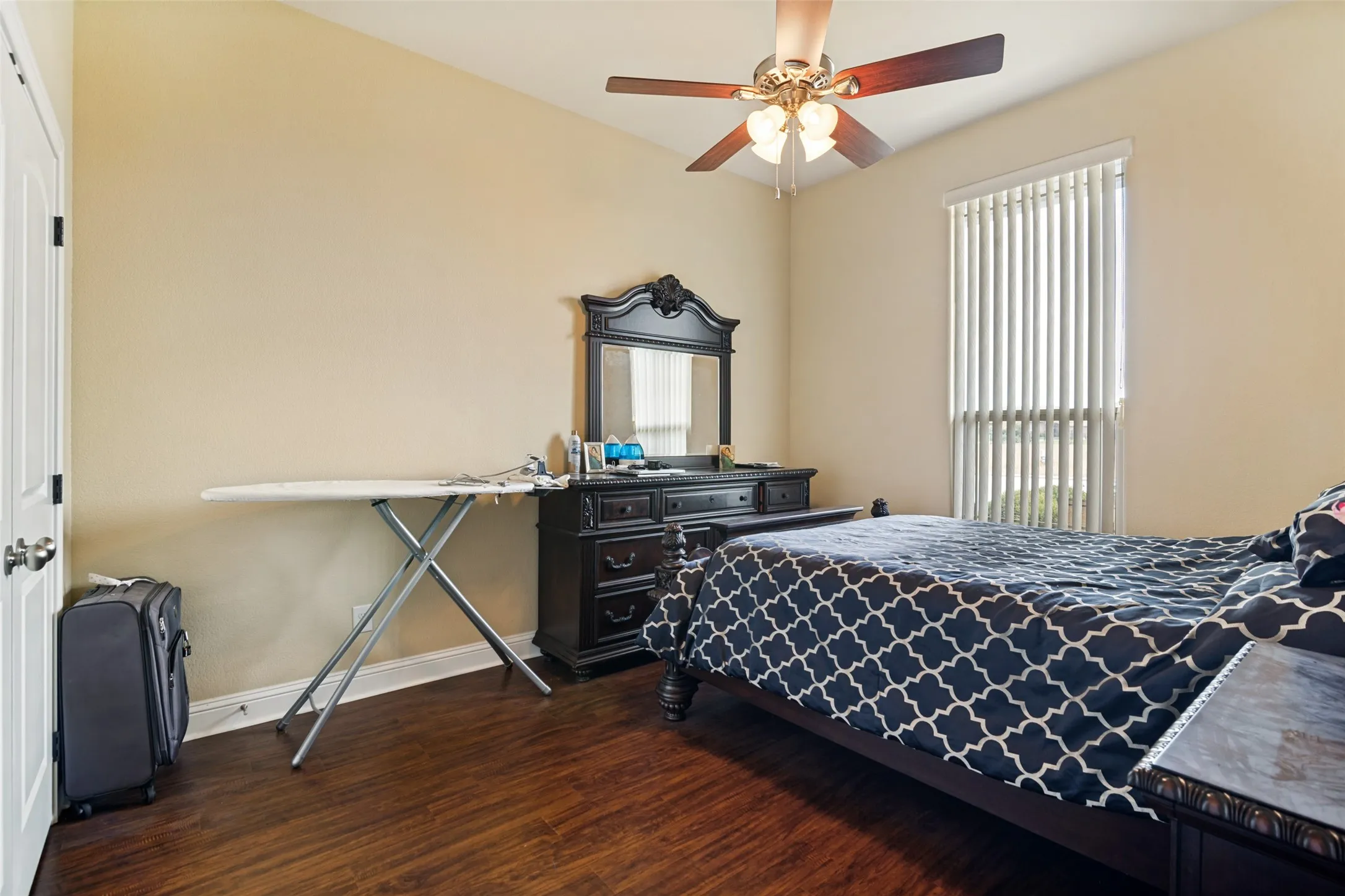 Single Family Residence For Sale in Collin County , 1006 Saint Jude Court, Royse City, Texas 75189, 3 Bedroom, 3 Bathroom, 2 Garage spaces, 2,131 Sqft, built in 2015, mls#21301597, Real Estate Agent in Royse City, Homes For Sale in Collin county, Homes For Sale in Royse City, Realtor in Royse City Texas, Real Estate Brokerage Independent Realty Texas, Luminita Cordes Realtor
