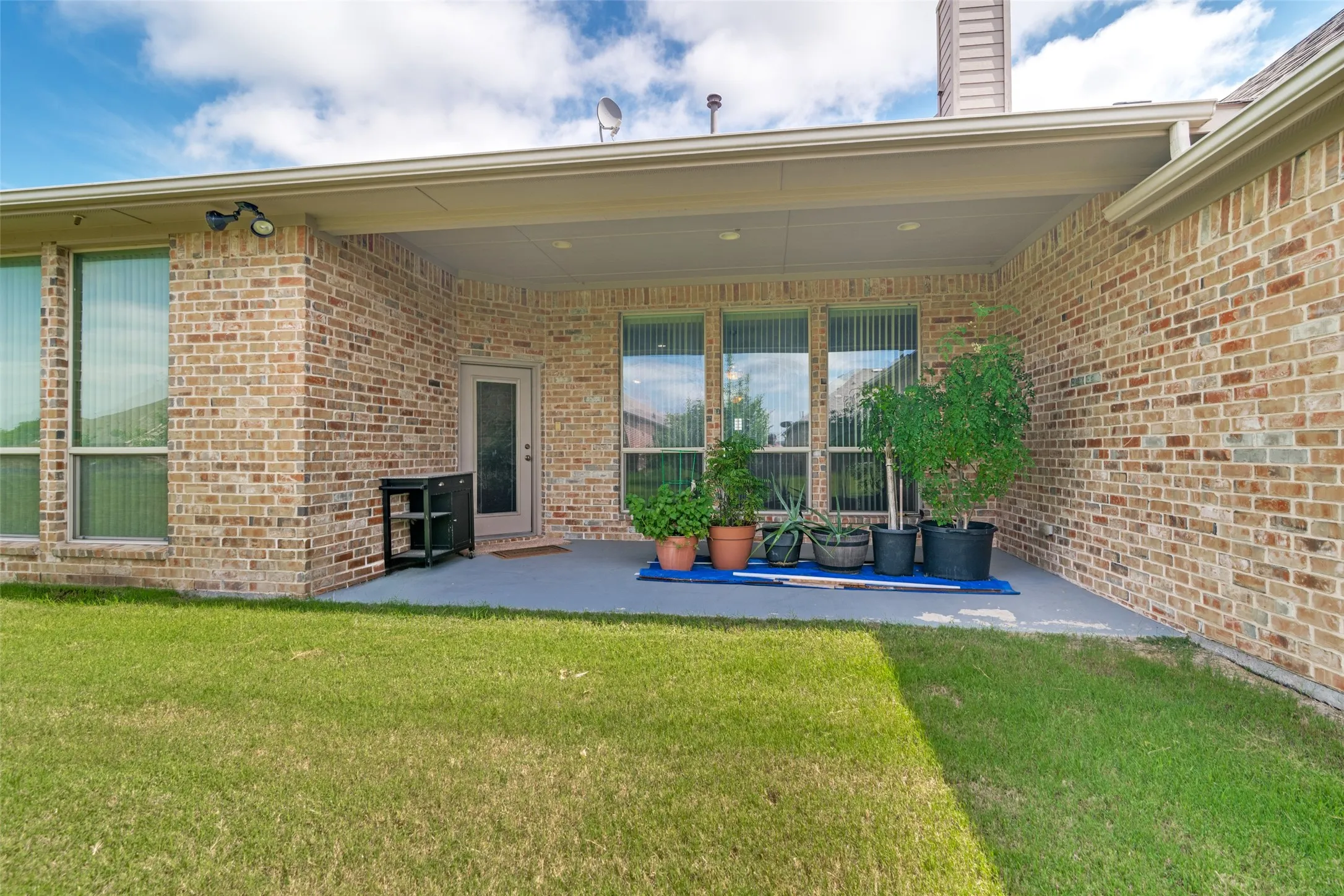 Single Family Residence For Sale in Collin County , 1006 Saint Jude Court, Royse City, Texas 75189, 3 Bedroom, 3 Bathroom, 2 Garage spaces, 2,131 Sqft, built in 2015, mls#21301597, Real Estate Agent in Royse City, Homes For Sale in Collin county, Homes For Sale in Royse City, Realtor in Royse City Texas, Real Estate Brokerage Independent Realty Texas, Luminita Cordes Realtor