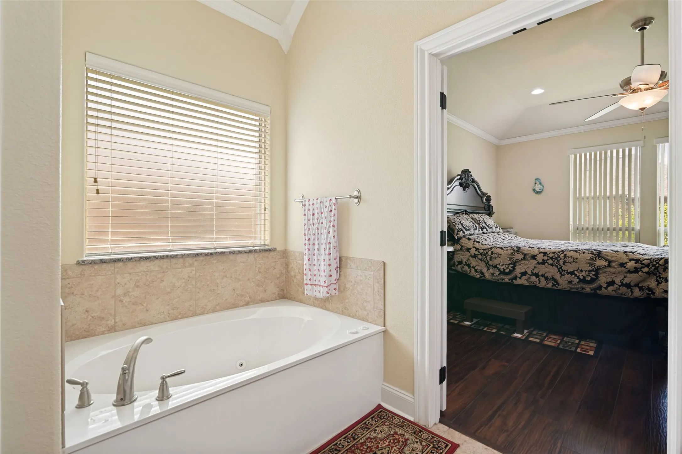 Single Family Residence For Sale in Collin County , 1006 Saint Jude Court, Royse City, Texas 75189, 3 Bedroom, 3 Bathroom, 2 Garage spaces, 2,131 Sqft, built in 2015, mls#21301597, Real Estate Agent in Royse City, Homes For Sale in Collin county, Homes For Sale in Royse City, Realtor in Royse City Texas, Real Estate Brokerage Independent Realty Texas, Luminita Cordes Realtor