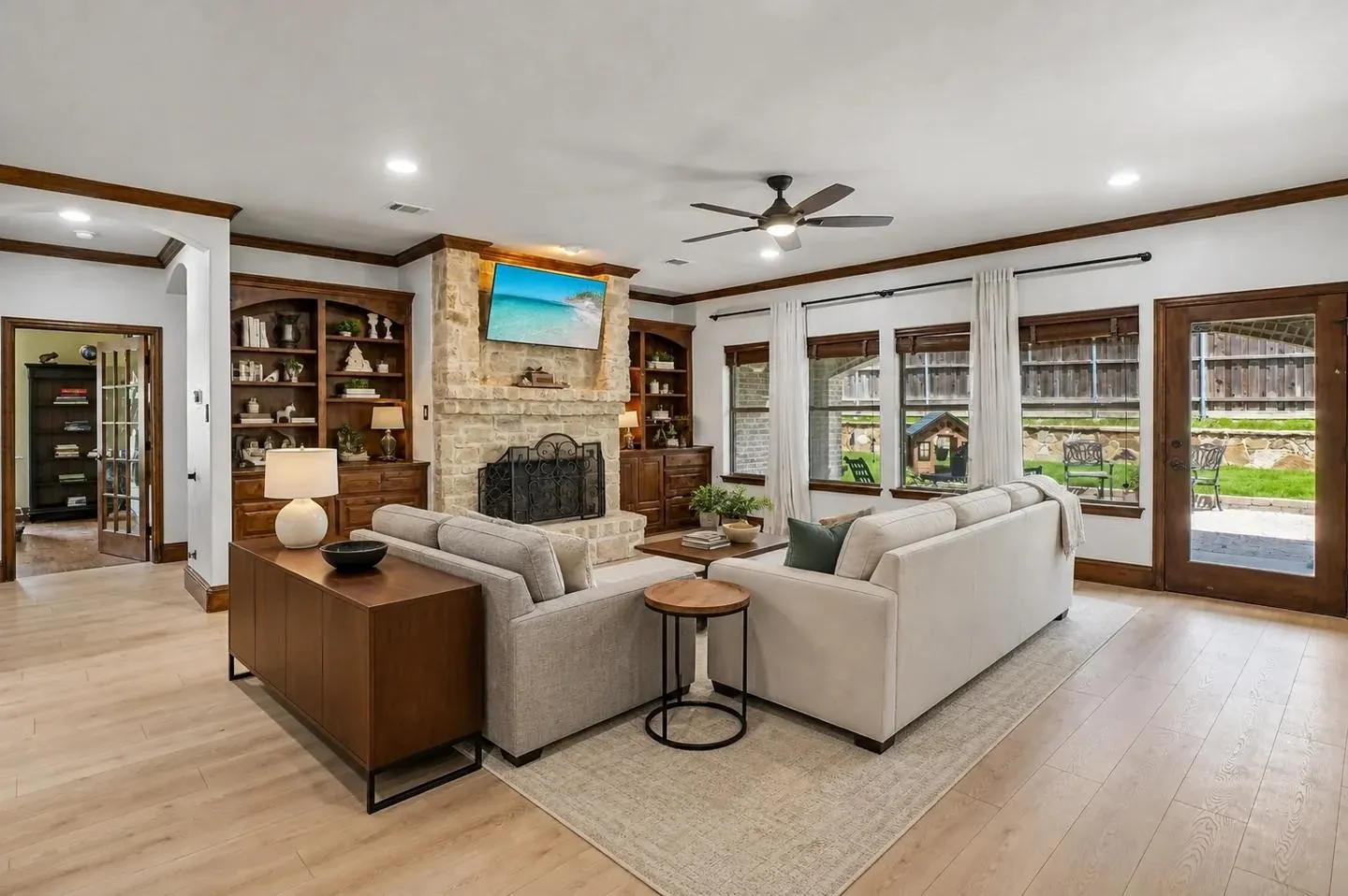 Single Family Residence For Sale in Rockwall County , 256 Victory Lane, Rockwall, Texas 75032, 4 Bedroom, 5 Bathroom, 3 Garage spaces, 3,528 Sqft, built in 2012, mls#21295794, Real Estate Agent in Rockwall, Homes For Sale in Rockwall county, Homes For Sale in Rockwall, Realtor in Rockwall Texas, Real Estate Brokerage Independent Realty Texas, Luminita Cordes Realtor