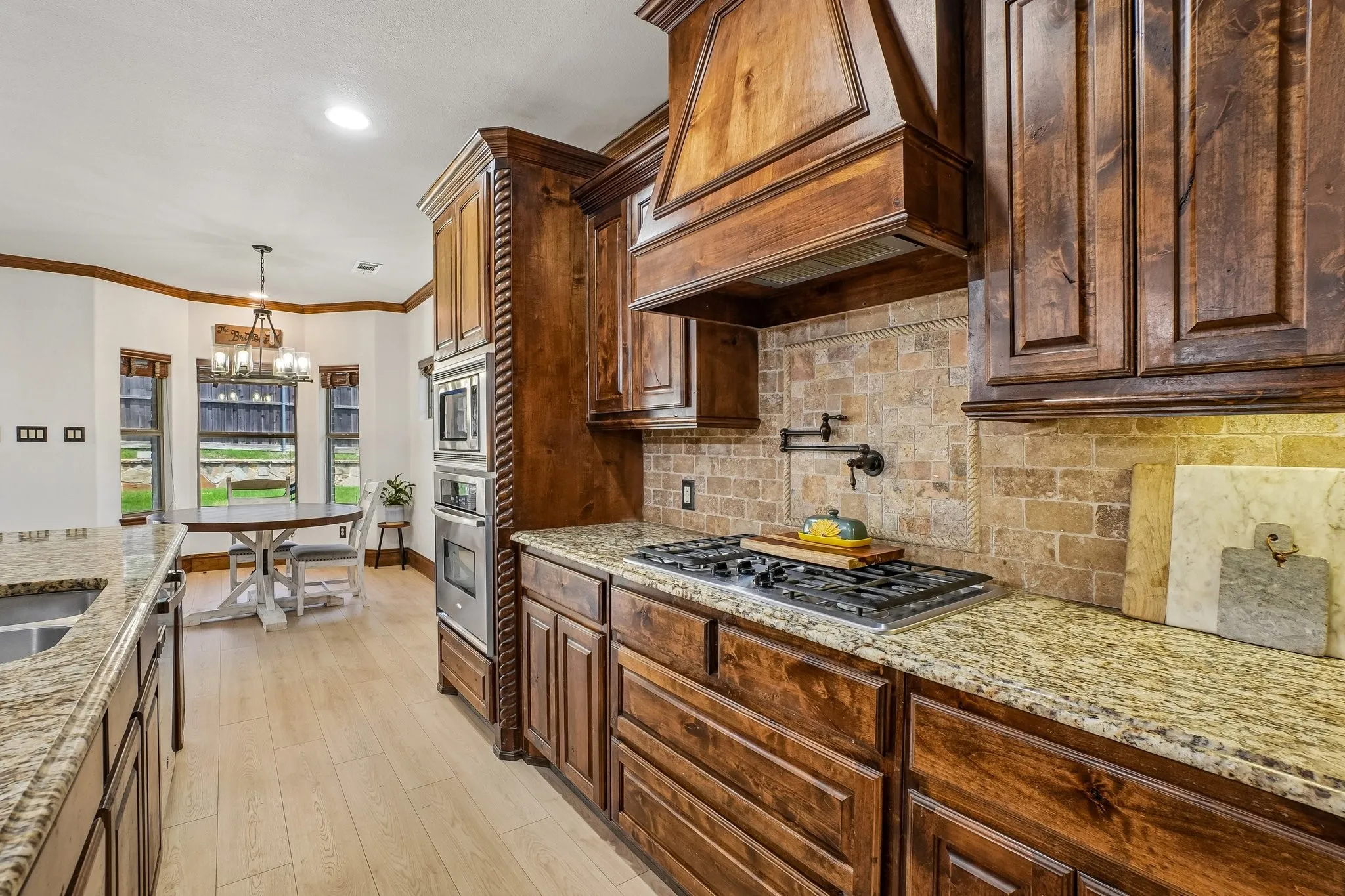 Single Family Residence For Sale in Rockwall County , 256 Victory Lane, Rockwall, Texas 75032, 4 Bedroom, 5 Bathroom, 3 Garage spaces, 3,528 Sqft, built in 2012, mls#21295794, Real Estate Agent in Rockwall, Homes For Sale in Rockwall county, Homes For Sale in Rockwall, Realtor in Rockwall Texas, Real Estate Brokerage Independent Realty Texas, Luminita Cordes Realtor