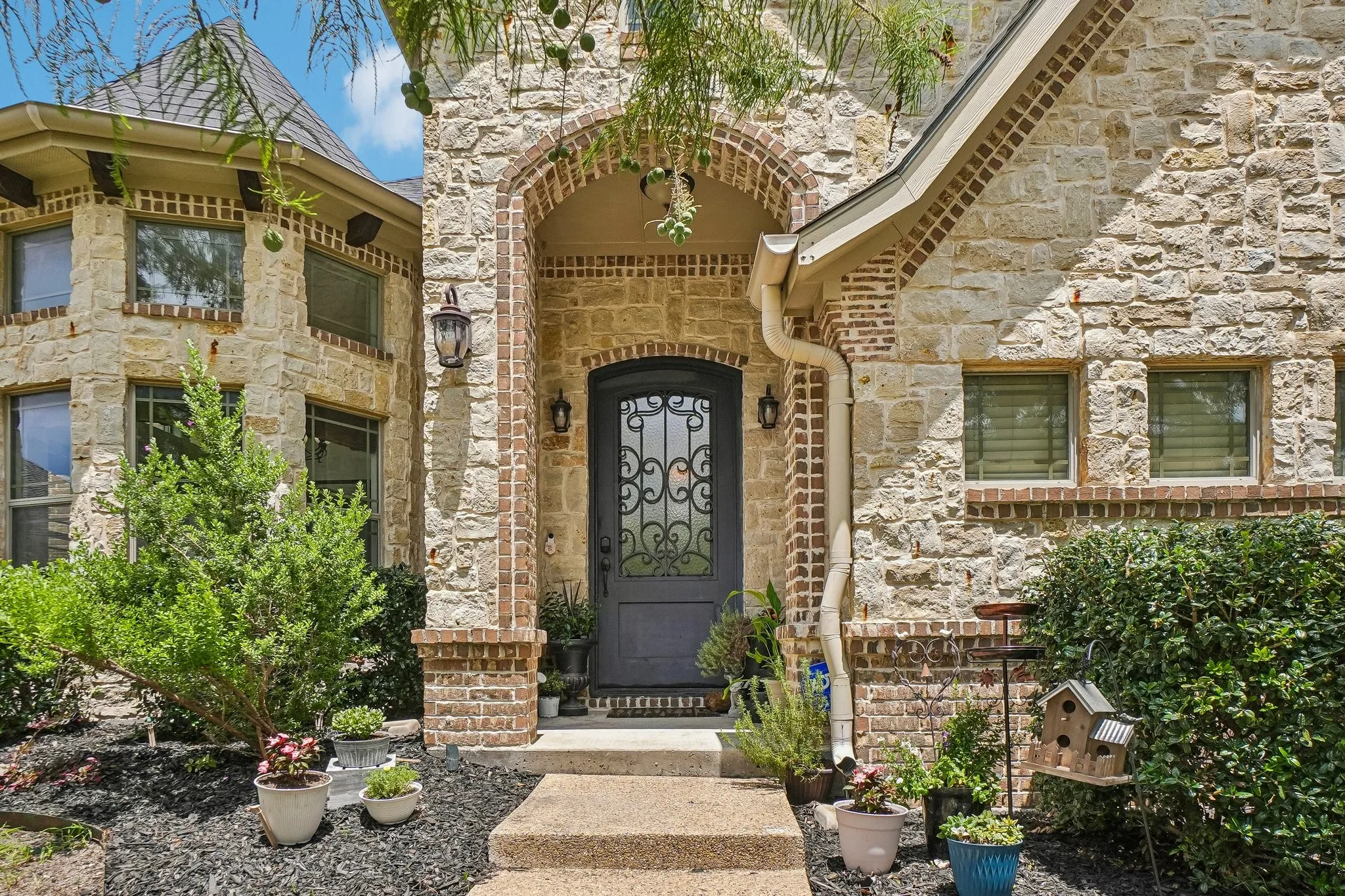 Single Family Residence For Sale in Rockwall County , 256 Victory Lane, Rockwall, Texas 75032, 4 Bedroom, 5 Bathroom, 3 Garage spaces, 3,528 Sqft, built in 2012, mls#21295794, Real Estate Agent in Rockwall, Homes For Sale in Rockwall county, Homes For Sale in Rockwall, Realtor in Rockwall Texas, Real Estate Brokerage Independent Realty Texas, Luminita Cordes Realtor