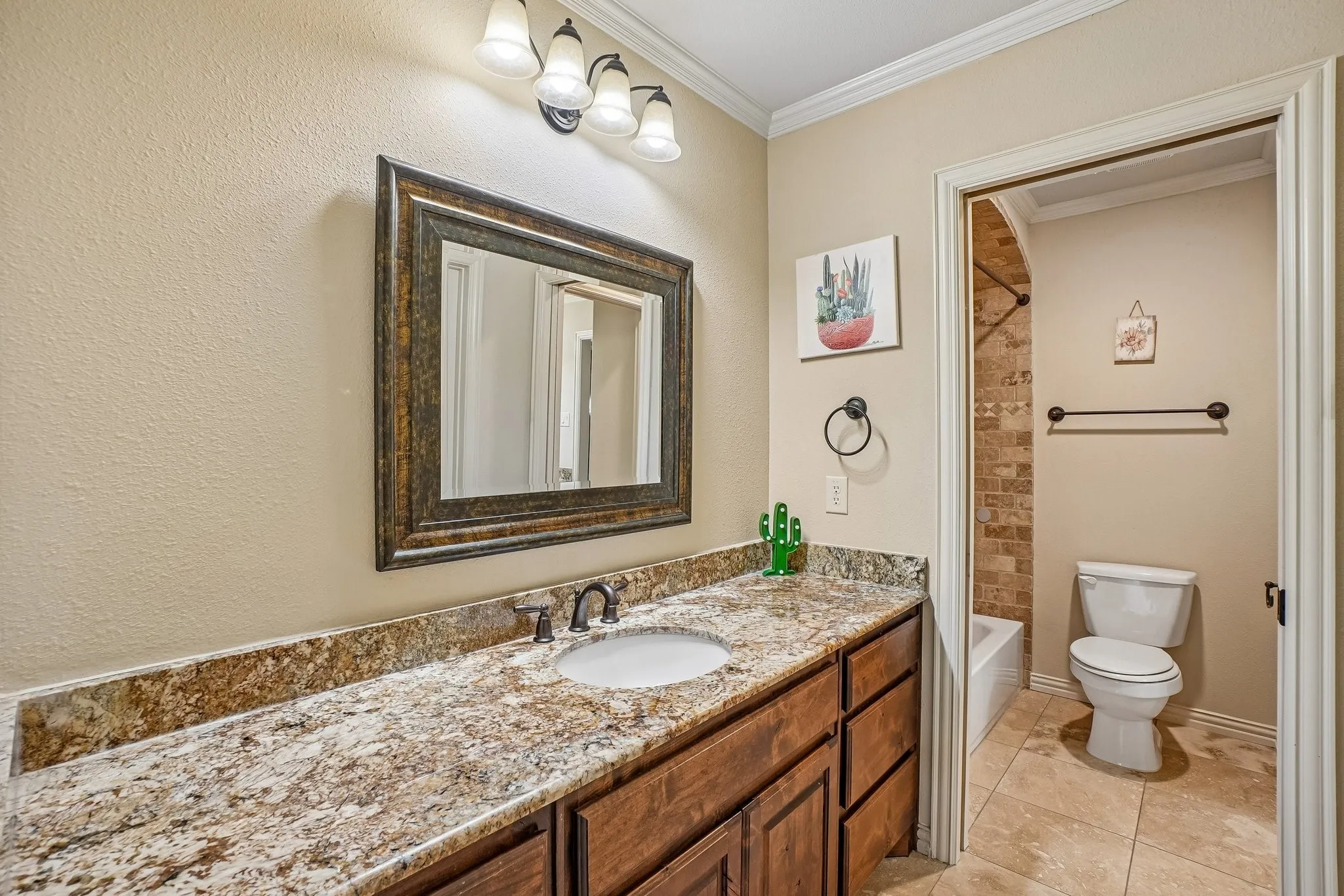 Single Family Residence For Sale in Rockwall County , 256 Victory Lane, Rockwall, Texas 75032, 4 Bedroom, 5 Bathroom, 3 Garage spaces, 3,528 Sqft, built in 2012, mls#21295794, Real Estate Agent in Rockwall, Homes For Sale in Rockwall county, Homes For Sale in Rockwall, Realtor in Rockwall Texas, Real Estate Brokerage Independent Realty Texas, Luminita Cordes Realtor