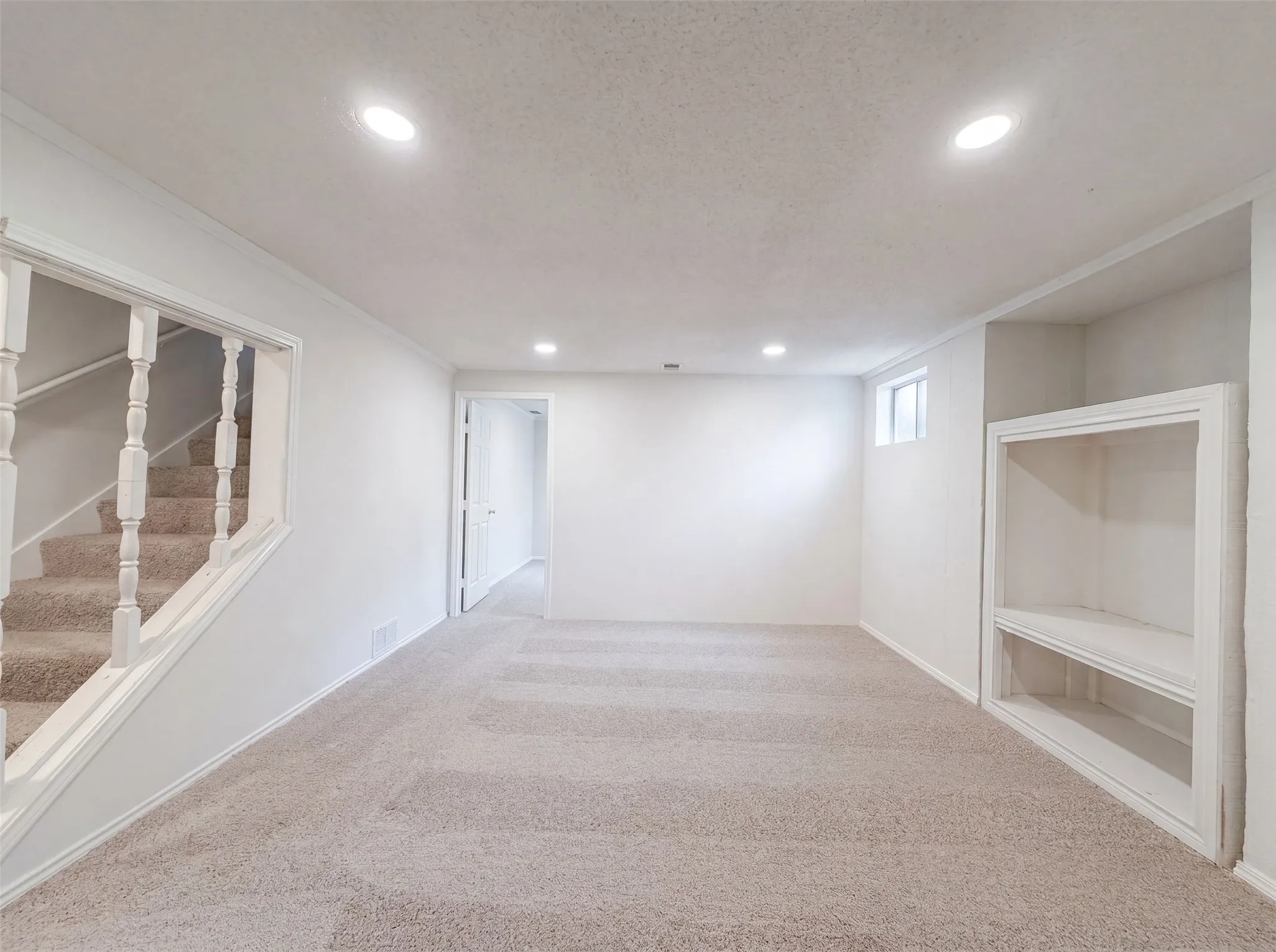 Single Family Residence For Sale in Tarrant County , 3805 Brookfield Drive, Arlington, Texas 76001, 3 Bedroom, 3 Bathroom, 2 Garage spaces, 1,468 Sqft, built in 1983, mls#21309966, Real Estate Agent in Arlington, Homes For Sale in Tarrant county, Homes For Sale in Arlington, Realtor in Arlington Texas, Real Estate Brokerage Independent Realty Texas, Luminita Cordes Realtor