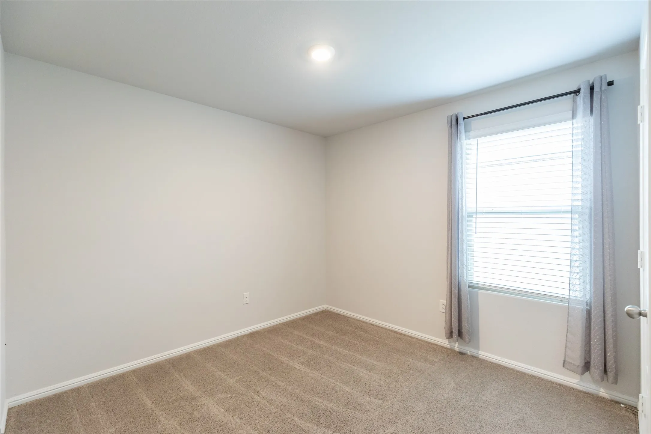 Single Family Residence For Rent in Taylor County , 3009 Spring Break Drive, Abilene, Texas 79606, 5 Bedroom, 2 Bathroom, 2 Garage spaces, 1,947 Sqft, built in 2023, mls#21309976, Real Estate Agent in Abilene, Homes For Rent in Taylor county, Homes For Rent in Abilene, Realtor in Abilene Texas, Real Estate Brokerage Independent Realty Texas, Luminita Cordes Realtor