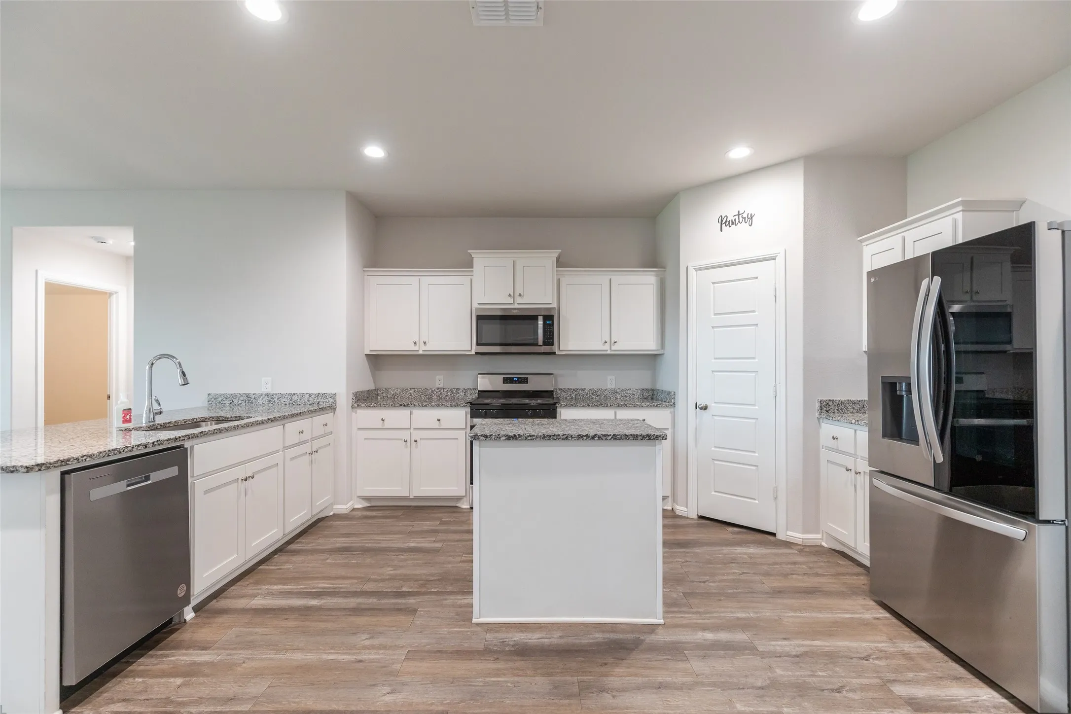 Single Family Residence For Rent in Taylor County , 3009 Spring Break Drive, Abilene, Texas 79606, 5 Bedroom, 2 Bathroom, 2 Garage spaces, 1,947 Sqft, built in 2023, mls#21309976, Real Estate Agent in Abilene, Homes For Rent in Taylor county, Homes For Rent in Abilene, Realtor in Abilene Texas, Real Estate Brokerage Independent Realty Texas, Luminita Cordes Realtor