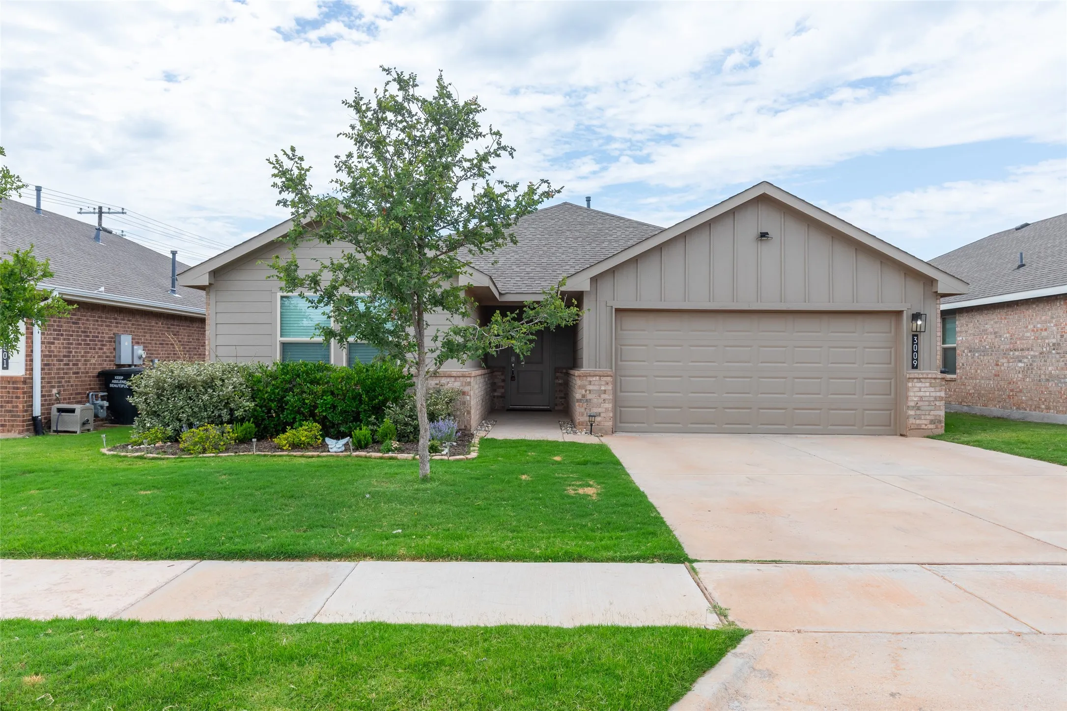 Single Family Residence For Rent in Taylor County , 3009 Spring Break Drive, Abilene, Texas 79606, 5 Bedroom, 2 Bathroom, 2 Garage spaces, 1,947 Sqft, built in 2023, mls#21309976, Real Estate Agent in Abilene, Homes For Rent in Taylor county, Homes For Rent in Abilene, Realtor in Abilene Texas, Real Estate Brokerage Independent Realty Texas, Luminita Cordes Realtor