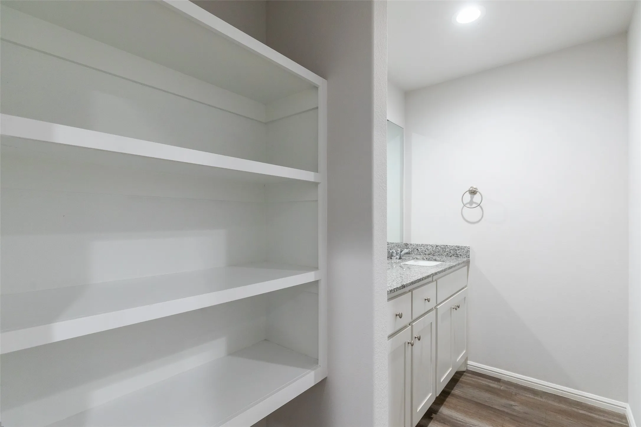 Single Family Residence For Rent in Taylor County , 3009 Spring Break Drive, Abilene, Texas 79606, 5 Bedroom, 2 Bathroom, 2 Garage spaces, 1,947 Sqft, built in 2023, mls#21309976, Real Estate Agent in Abilene, Homes For Rent in Taylor county, Homes For Rent in Abilene, Realtor in Abilene Texas, Real Estate Brokerage Independent Realty Texas, Luminita Cordes Realtor