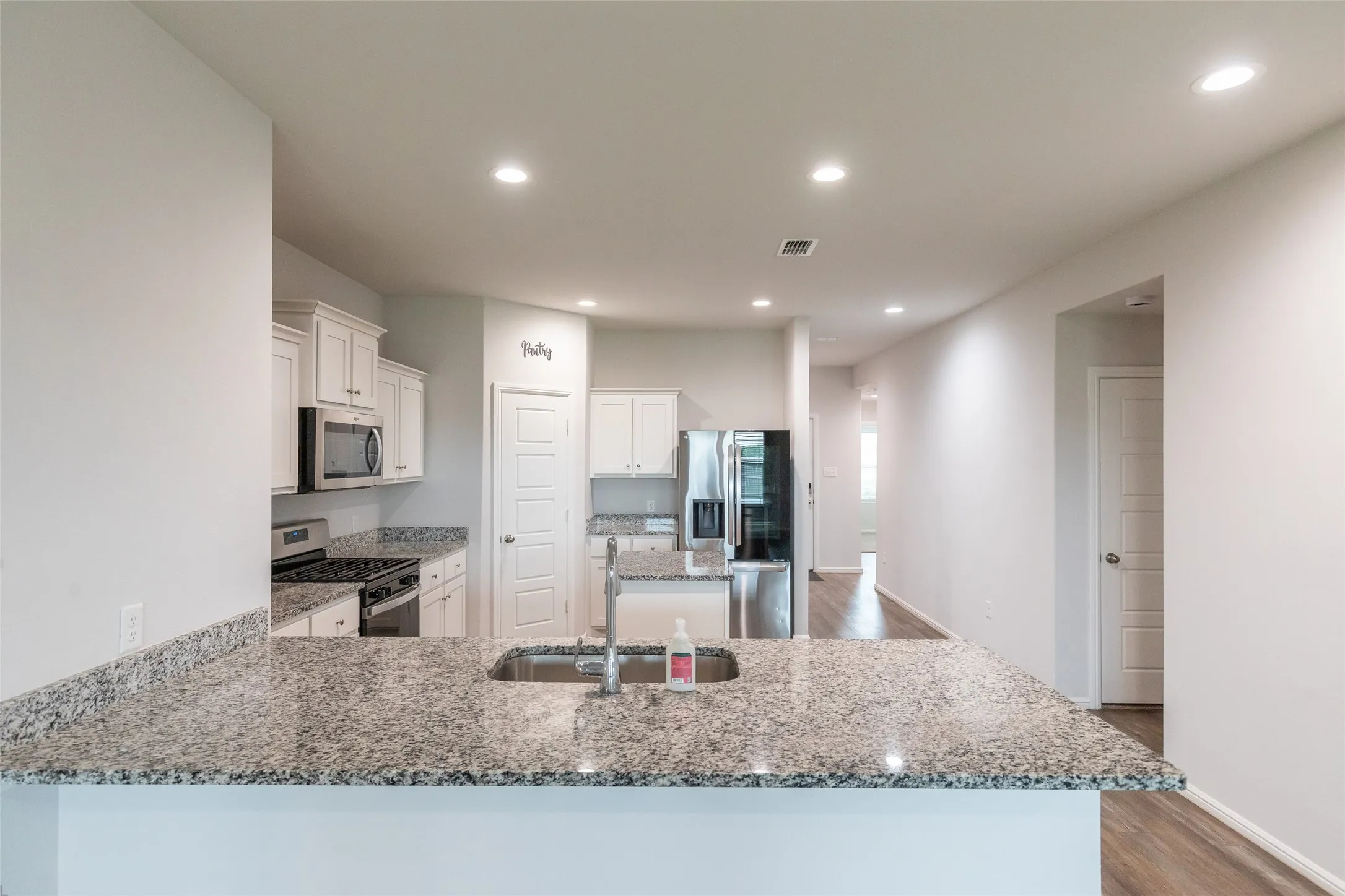 Single Family Residence For Rent in Taylor County , 3009 Spring Break Drive, Abilene, Texas 79606, 5 Bedroom, 2 Bathroom, 2 Garage spaces, 1,947 Sqft, built in 2023, mls#21309976, Real Estate Agent in Abilene, Homes For Rent in Taylor county, Homes For Rent in Abilene, Realtor in Abilene Texas, Real Estate Brokerage Independent Realty Texas, Luminita Cordes Realtor