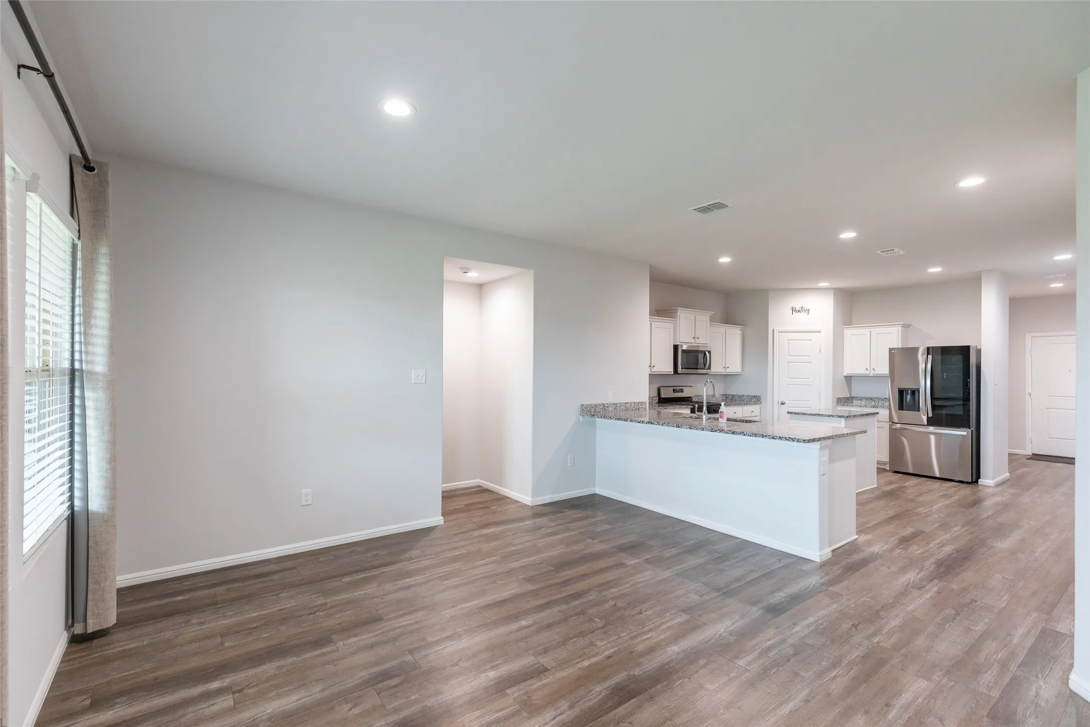 Single Family Residence For Rent in Taylor County , 3009 Spring Break Drive, Abilene, Texas 79606, 5 Bedroom, 2 Bathroom, 2 Garage spaces, 1,947 Sqft, built in 2023, mls#21309976, Real Estate Agent in Abilene, Homes For Rent in Taylor county, Homes For Rent in Abilene, Realtor in Abilene Texas, Real Estate Brokerage Independent Realty Texas, Luminita Cordes Realtor