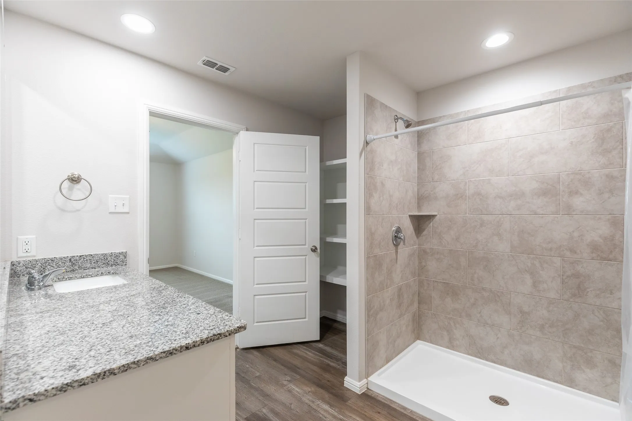 Single Family Residence For Rent in Taylor County , 3009 Spring Break Drive, Abilene, Texas 79606, 5 Bedroom, 2 Bathroom, 2 Garage spaces, 1,947 Sqft, built in 2023, mls#21309976, Real Estate Agent in Abilene, Homes For Rent in Taylor county, Homes For Rent in Abilene, Realtor in Abilene Texas, Real Estate Brokerage Independent Realty Texas, Luminita Cordes Realtor