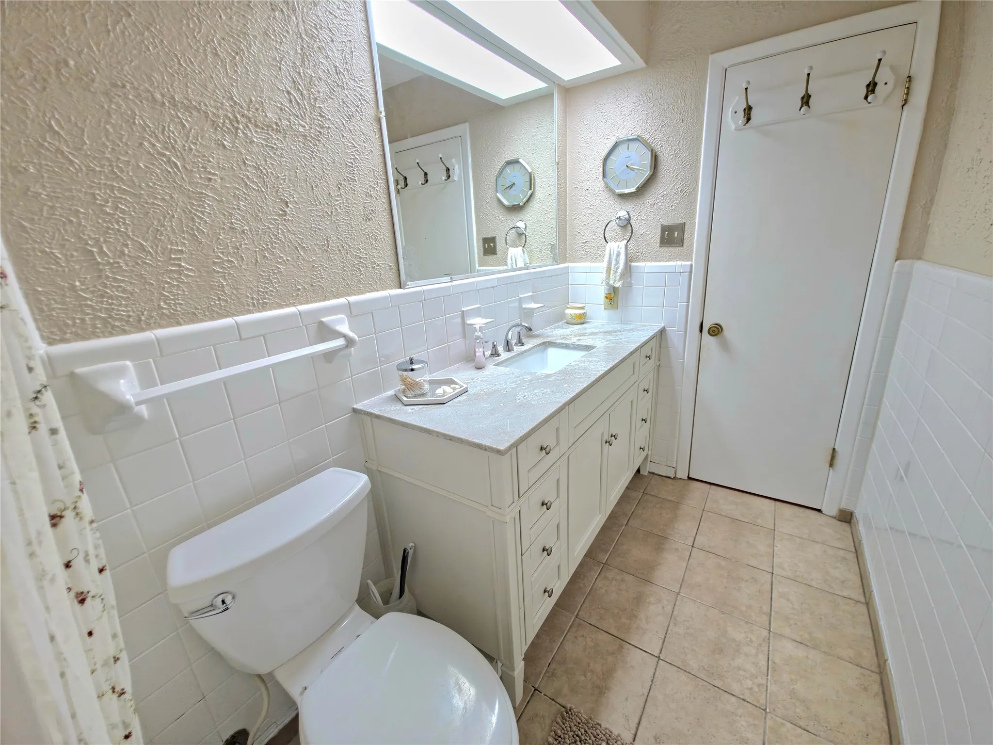 Single Family Residence For Sale in Dallas County , 2522 Robin Lane, Garland, Texas 75041, 3 Bedroom, 2 Bathroom, 2 Garage spaces, 1,387 Sqft, built in 1961, mls#21309798, Real Estate Agent in Garland, Homes For Sale in Dallas county, Homes For Sale in Garland, Realtor in Garland Texas, Real Estate Brokerage Independent Realty Texas, Luminita Cordes Realtor