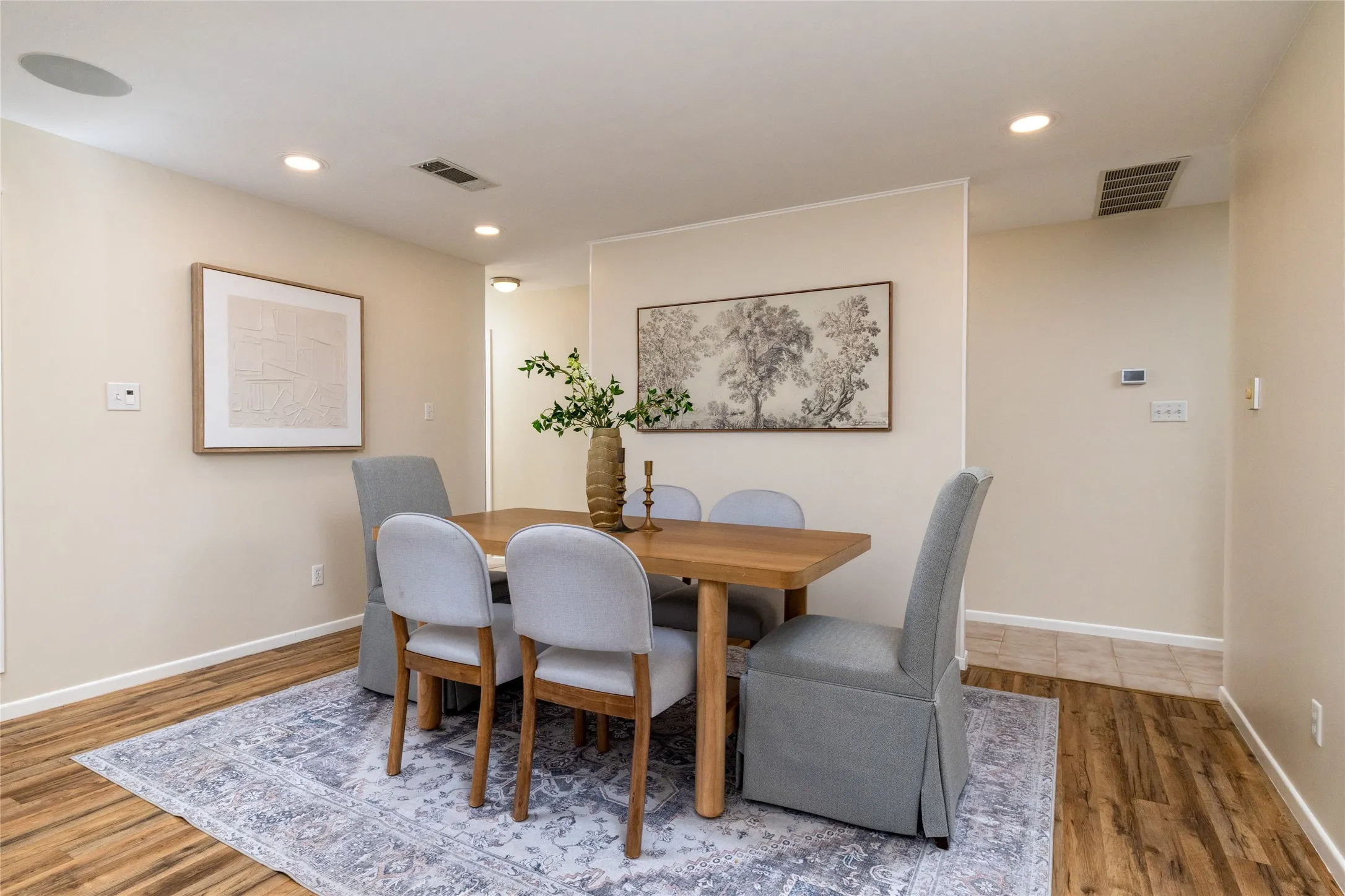 Single Family Residence For Sale in Tarrant County , 3505 Estates Drive, Dalworthington Gardens, Texas 76016, 4 Bedroom, 5 Bathroom, 2 Garage spaces, 3,420 Sqft, built in 1985, mls#21308940, Real Estate Agent in Dalworthington Gardens, Homes For Sale in Tarrant county, Homes For Sale in Dalworthington Gardens, Realtor in Dalworthington Gardens Texas, Real Estate Brokerage Independent Realty Texas, Luminita Cordes Realtor