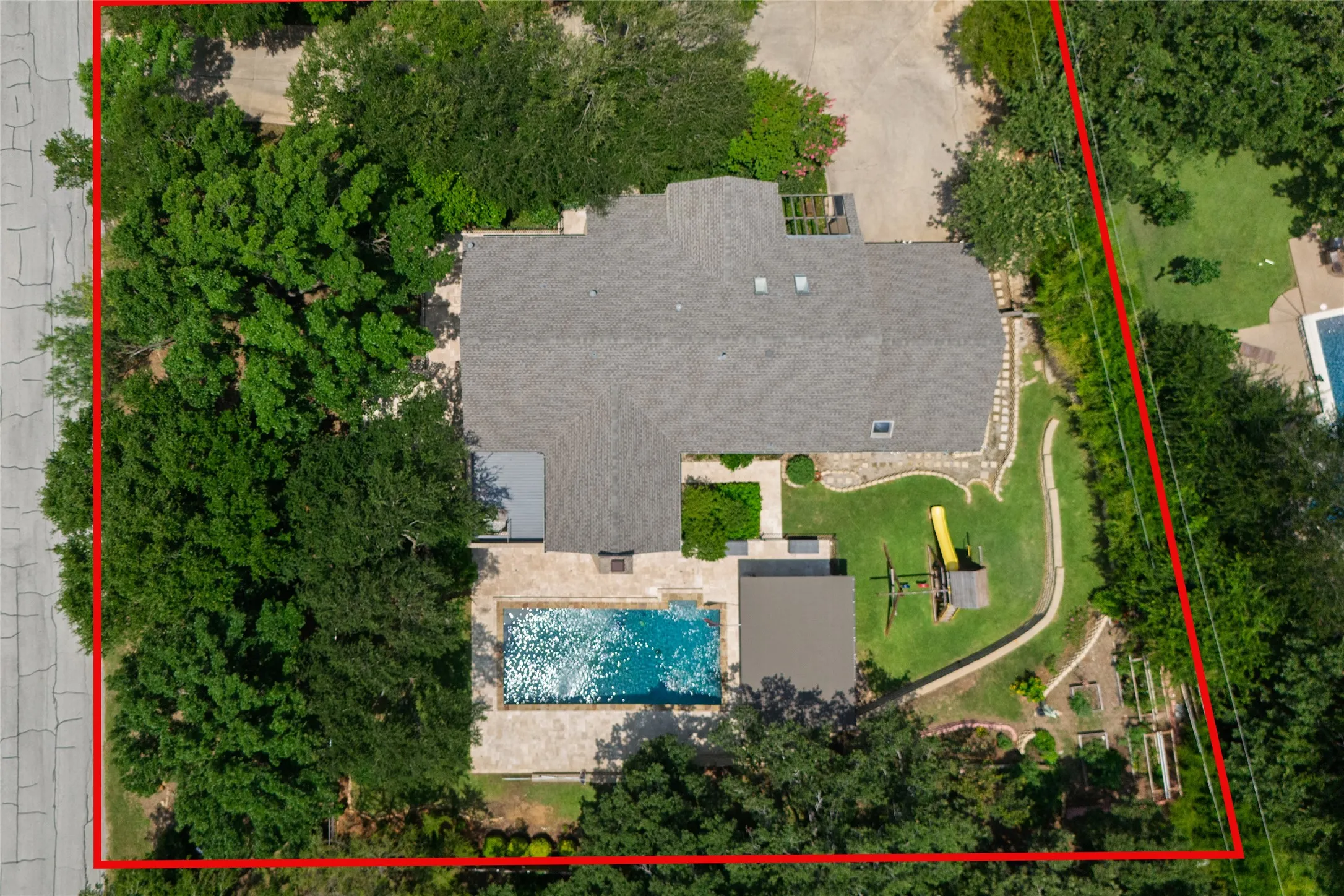 Single Family Residence For Sale in Tarrant County , 3505 Estates Drive, Dalworthington Gardens, Texas 76016, 4 Bedroom, 5 Bathroom, 2 Garage spaces, 3,420 Sqft, built in 1985, mls#21308940, Real Estate Agent in Dalworthington Gardens, Homes For Sale in Tarrant county, Homes For Sale in Dalworthington Gardens, Realtor in Dalworthington Gardens Texas, Real Estate Brokerage Independent Realty Texas, Luminita Cordes Realtor