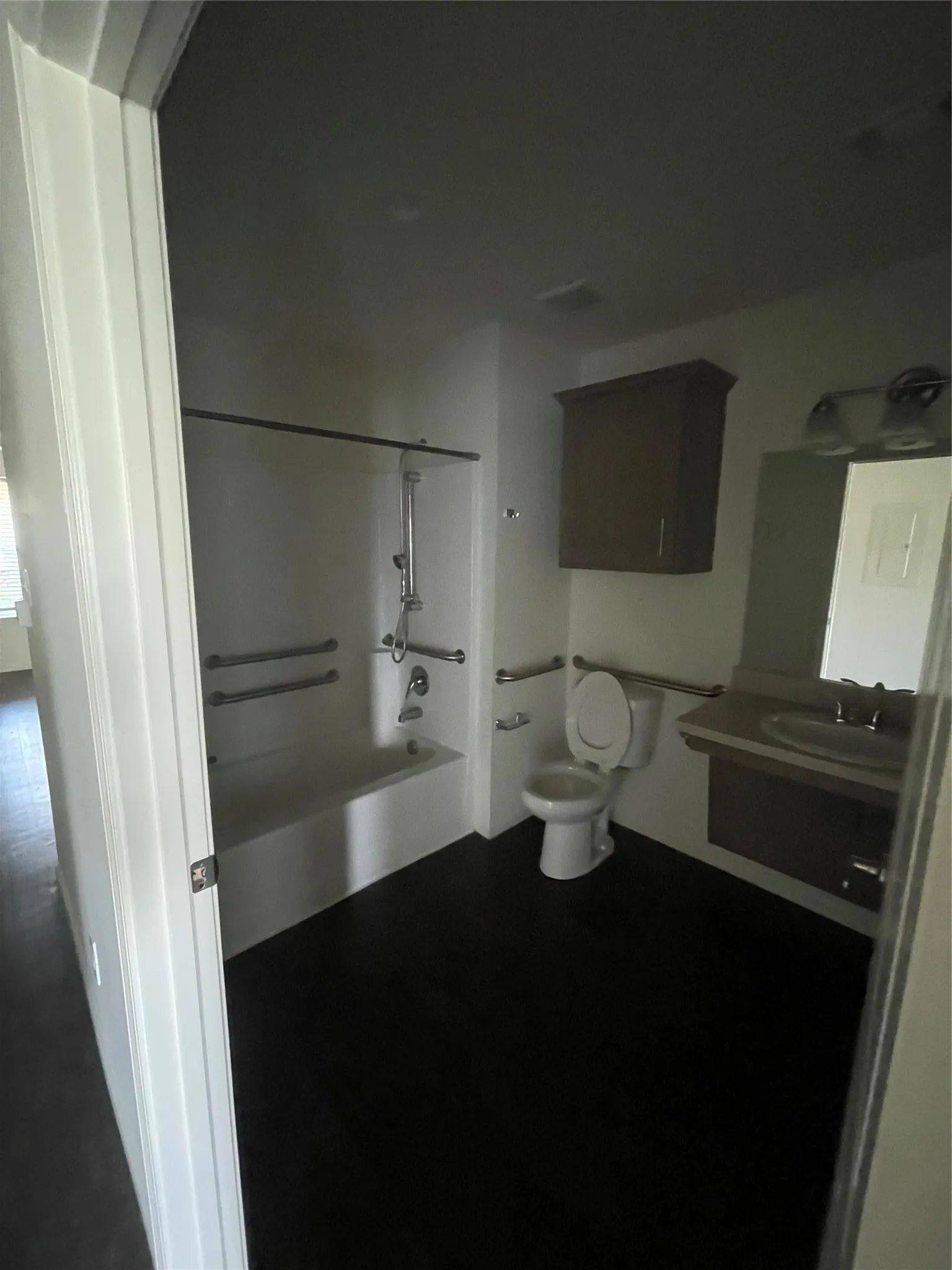 Apartment For Rent in Grayson County , 1119 Martin Luther King Boulevard 103, Denison, Texas 75020, 2 Bedrooms, 1 Bathroom, Garage spaces, 907 Sqft, built in 1975, Price $1,060, mls#21283654, Real Estate Agent in Denison, Homes For Rent in Grayson county, Homes For Rent in Denison, Realtor in Denison Texas, Real Estate Brokerage Independent Realty Texas, Luminita Cordes Realtor