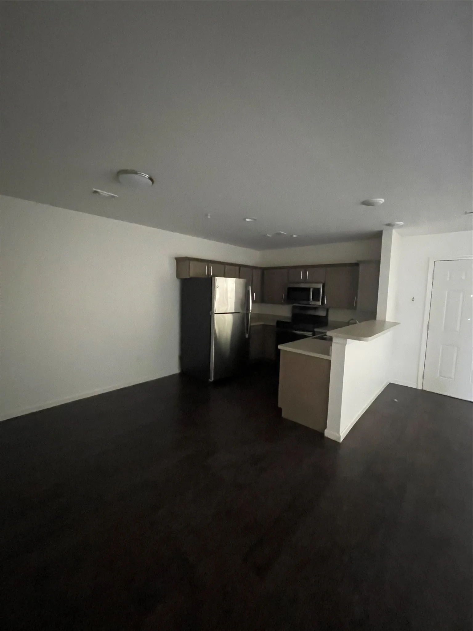 Apartment For Rent in Grayson County , 1119 Martin Luther King Boulevard 103, Denison, Texas 75020, 2 Bedrooms, 1 Bathroom, Garage spaces, 907 Sqft, built in 1975, Price $1,060, mls#21283654, Real Estate Agent in Denison, Homes For Rent in Grayson county, Homes For Rent in Denison, Realtor in Denison Texas, Real Estate Brokerage Independent Realty Texas, Luminita Cordes Realtor