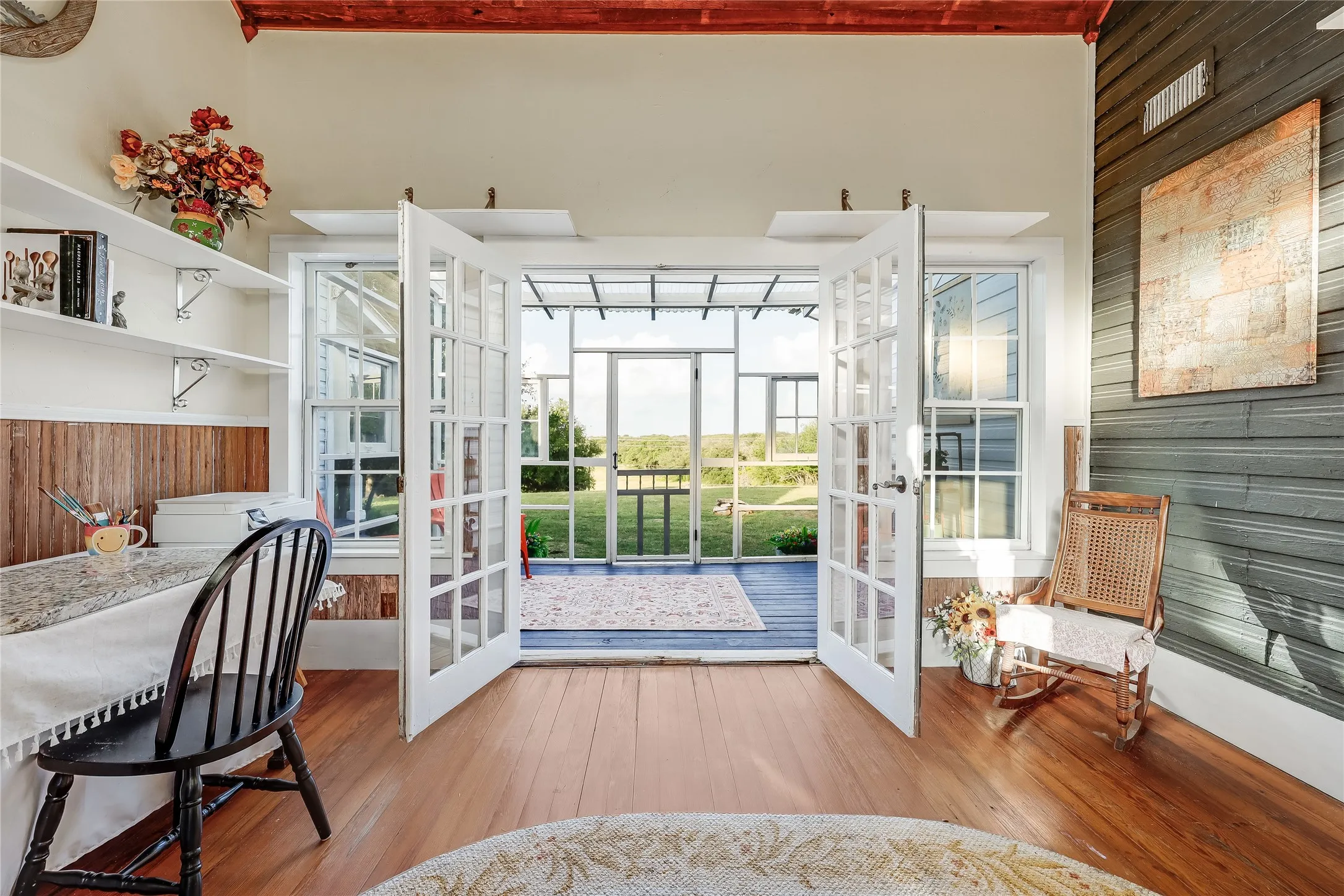 Single Family Residence For Sale in Bell County , 13471 Cedar Valley Road, Salado, Texas 76571, 6 Bedroom, 4 Bathroom, Garage spaces, 3,998 Sqft, built in 1980, mls#21310008, Real Estate Agent in Salado, Homes For Sale in Bell county, Homes For Sale in Salado, Realtor in Salado Texas, Real Estate Brokerage Independent Realty Texas, Luminita Cordes Realtor