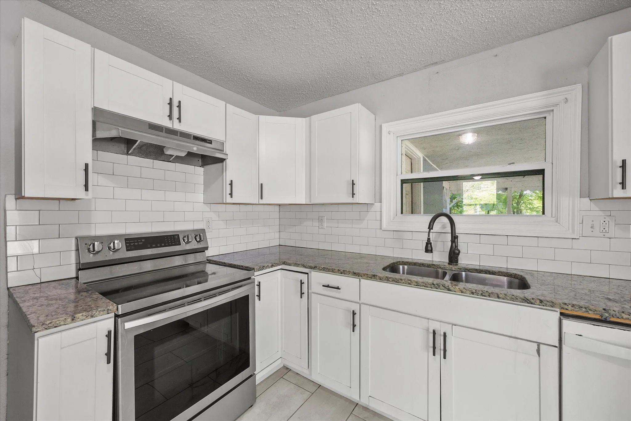 Single Family Residence For Sale in Hunt County , 4203 Cordell Street, Greenville, Texas 75401, 3 Bedroom, 2 Bathroom, Garage spaces, 864 Sqft, built in 1975, mls#21310010, Real Estate Agent in Greenville, Homes For Sale in Hunt county, Homes For Sale in Greenville, Realtor in Greenville Texas, Real Estate Brokerage Independent Realty Texas, Luminita Cordes Realtor