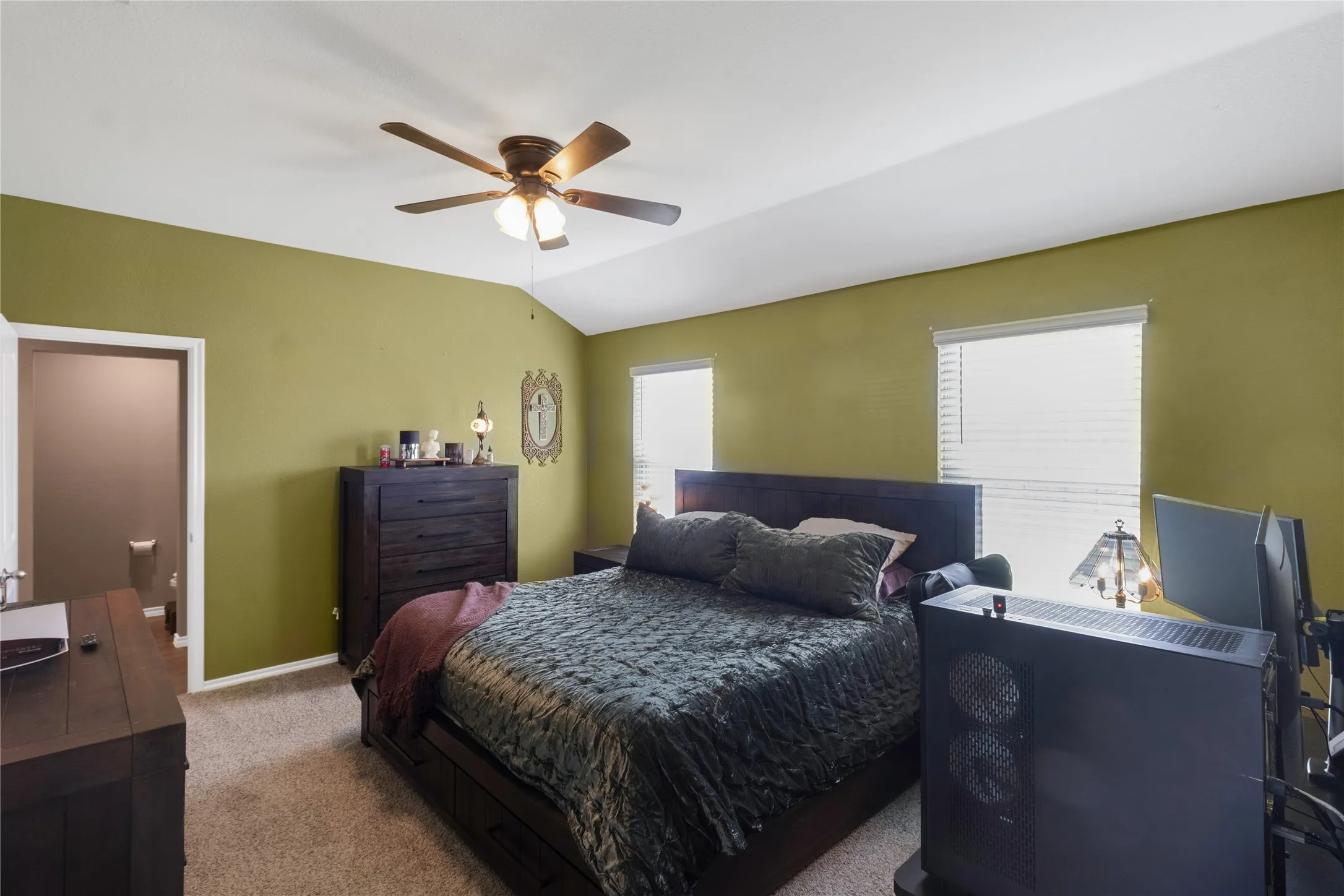 Single Family Residence For Sale in Hunt County , 806 Twin Edge Drive, Royse City, Texas 75189, 3 Bedroom, 2 Bathroom, 2 Garage spaces, 1,535 Sqft, built in 2021, mls#21306518, Real Estate Agent in Royse City, Homes For Sale in Hunt county, Homes For Sale in Royse City, Realtor in Royse City Texas, Real Estate Brokerage Independent Realty Texas, Luminita Cordes Realtor