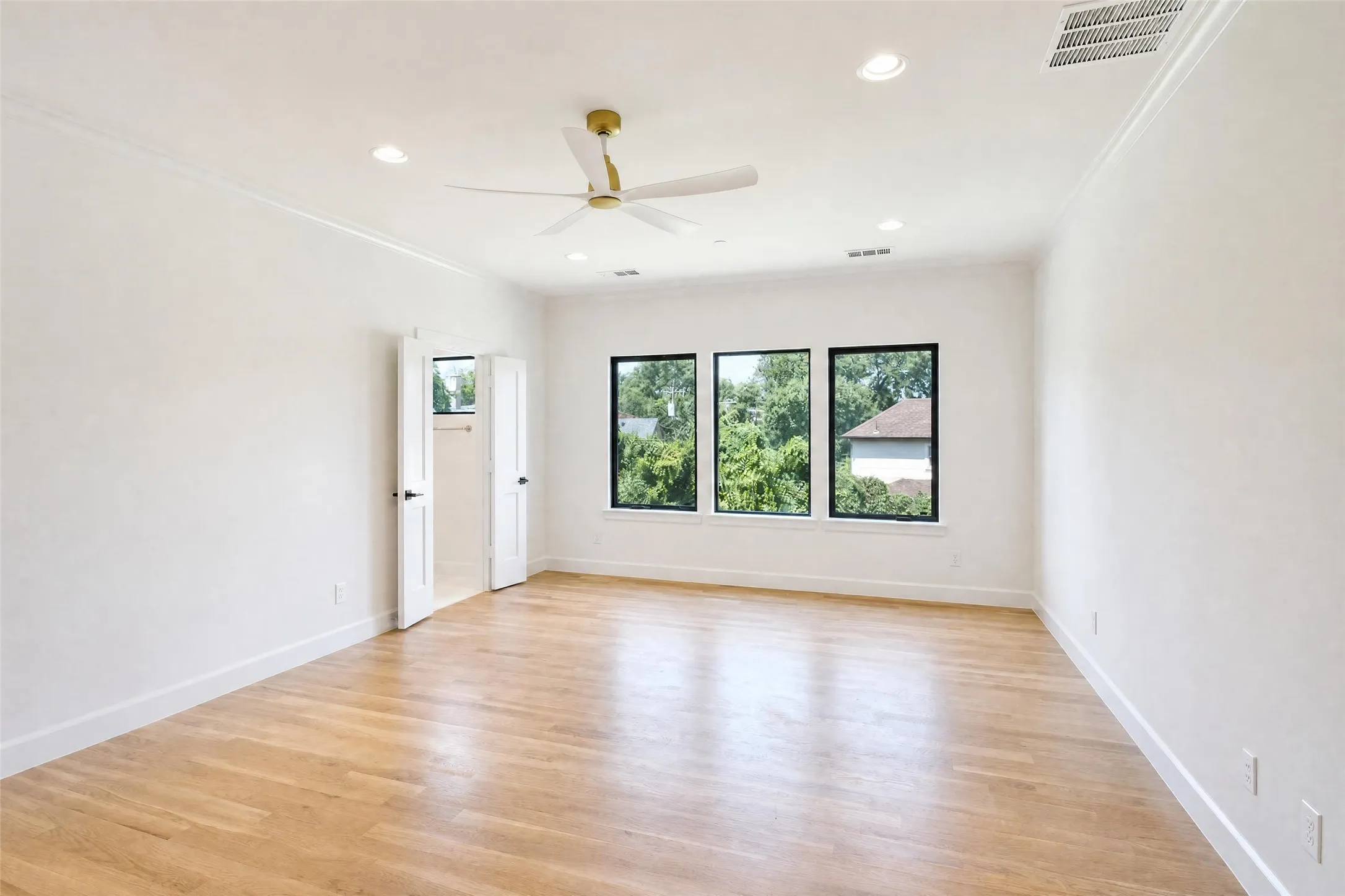 Single Family Residence For Rent in Dallas County , 3511 Westminster Avenue, University Park, Texas 75205, 5 Bedroom, 5 Bathroom, 2 Garage spaces, 3,866 Sqft, built in 2026, mls#21309119, Real Estate Agent in University Park, Homes For Rent in Dallas county, Homes For Rent in University Park, Realtor in University Park Texas, Real Estate Brokerage Independent Realty Texas, Luminita Cordes Realtor
